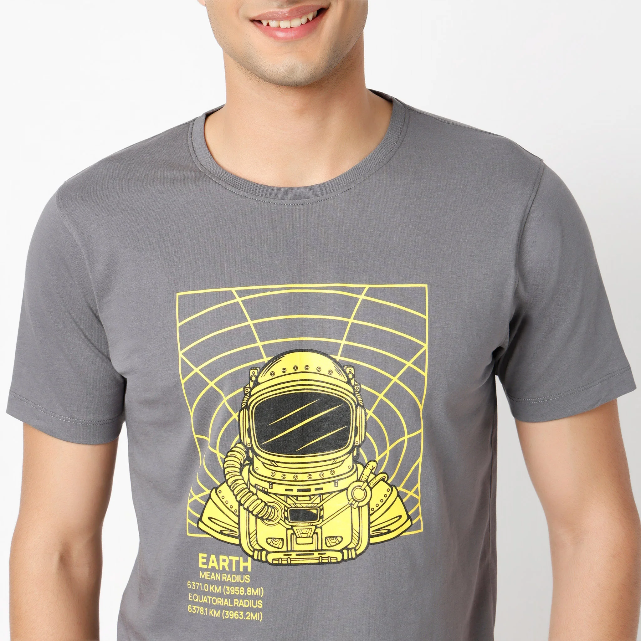 Graphitee Crew Neck Half Sleeve T-Shirt - Image 5