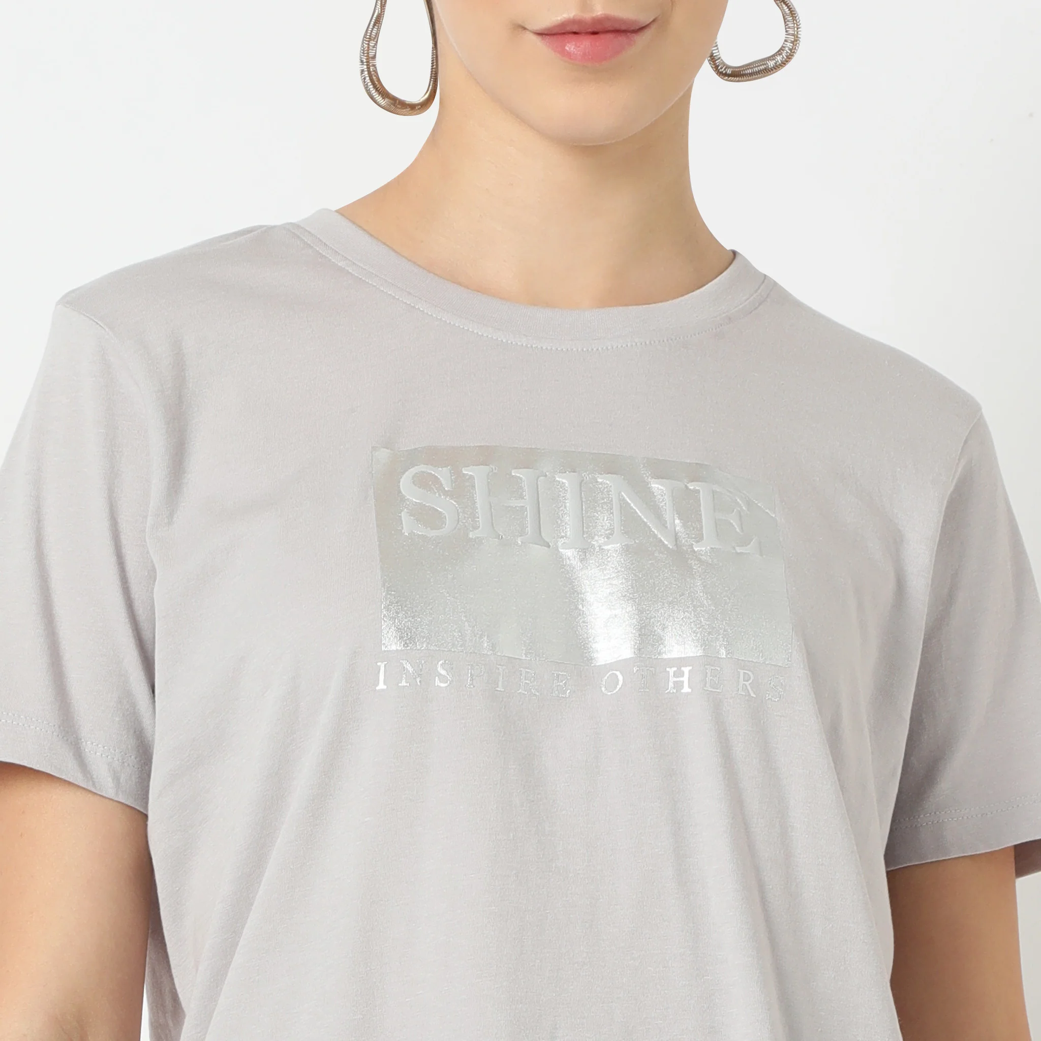 Short Sleeve Round Neck With Front Graphic T-Shirt - Image 5
