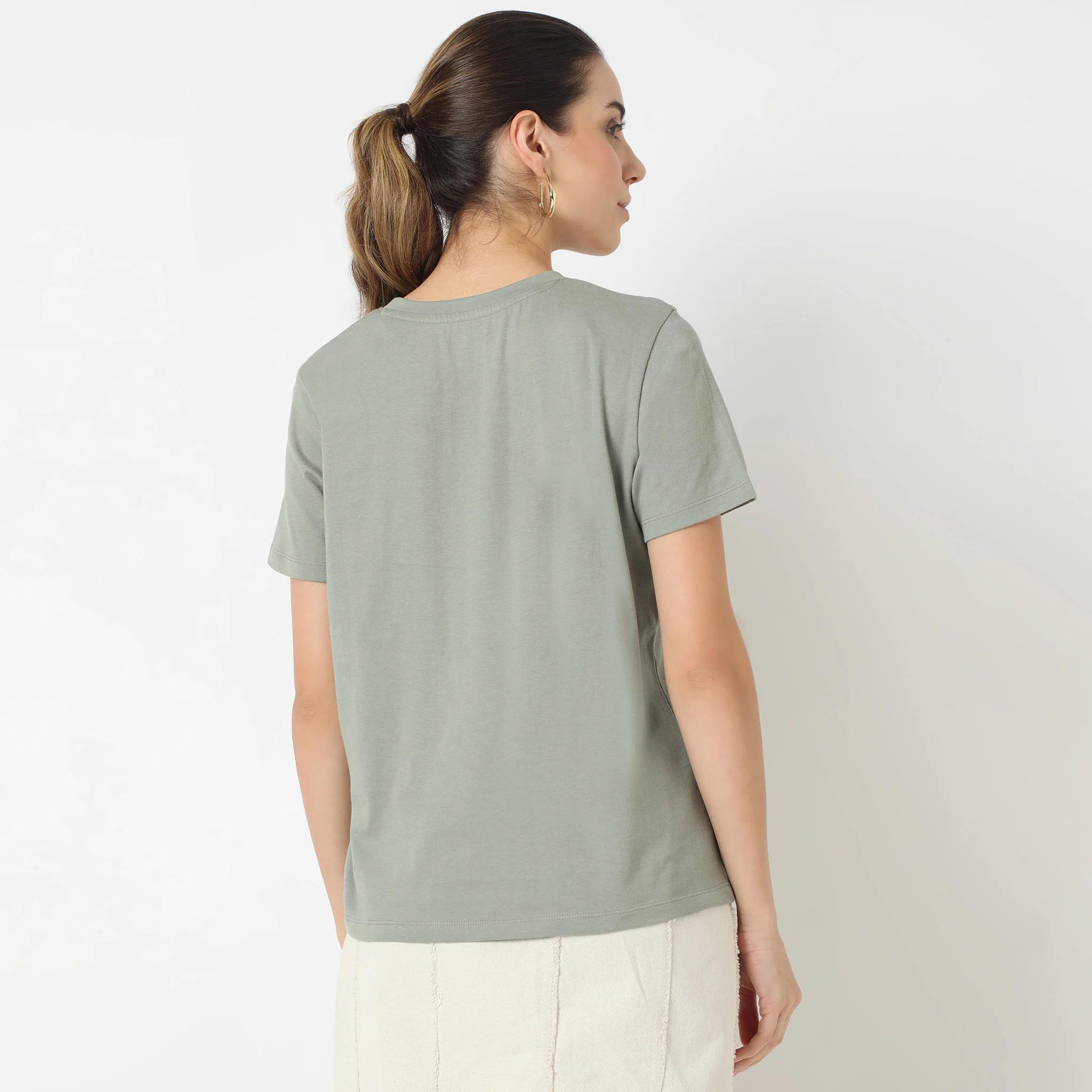 Short Sleeve Round Neck With Front Graphic T-Shirt - Image 3