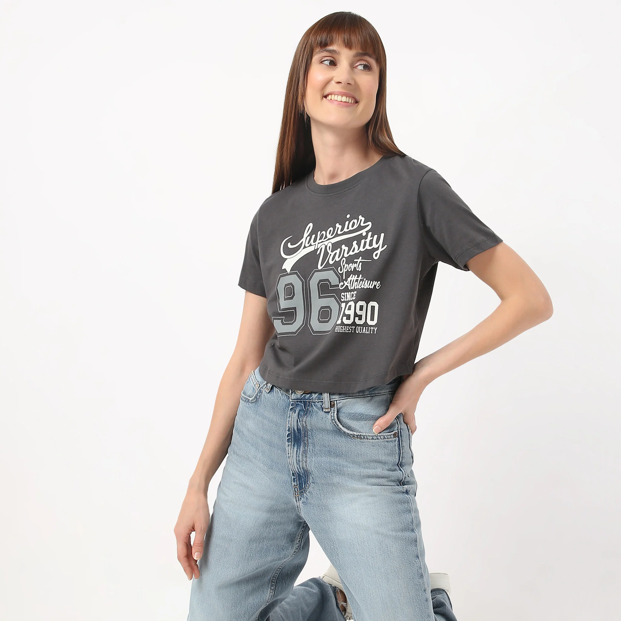Crew Neck Short Sleeve Betty Graphic Crop T-Shirt - Image 2