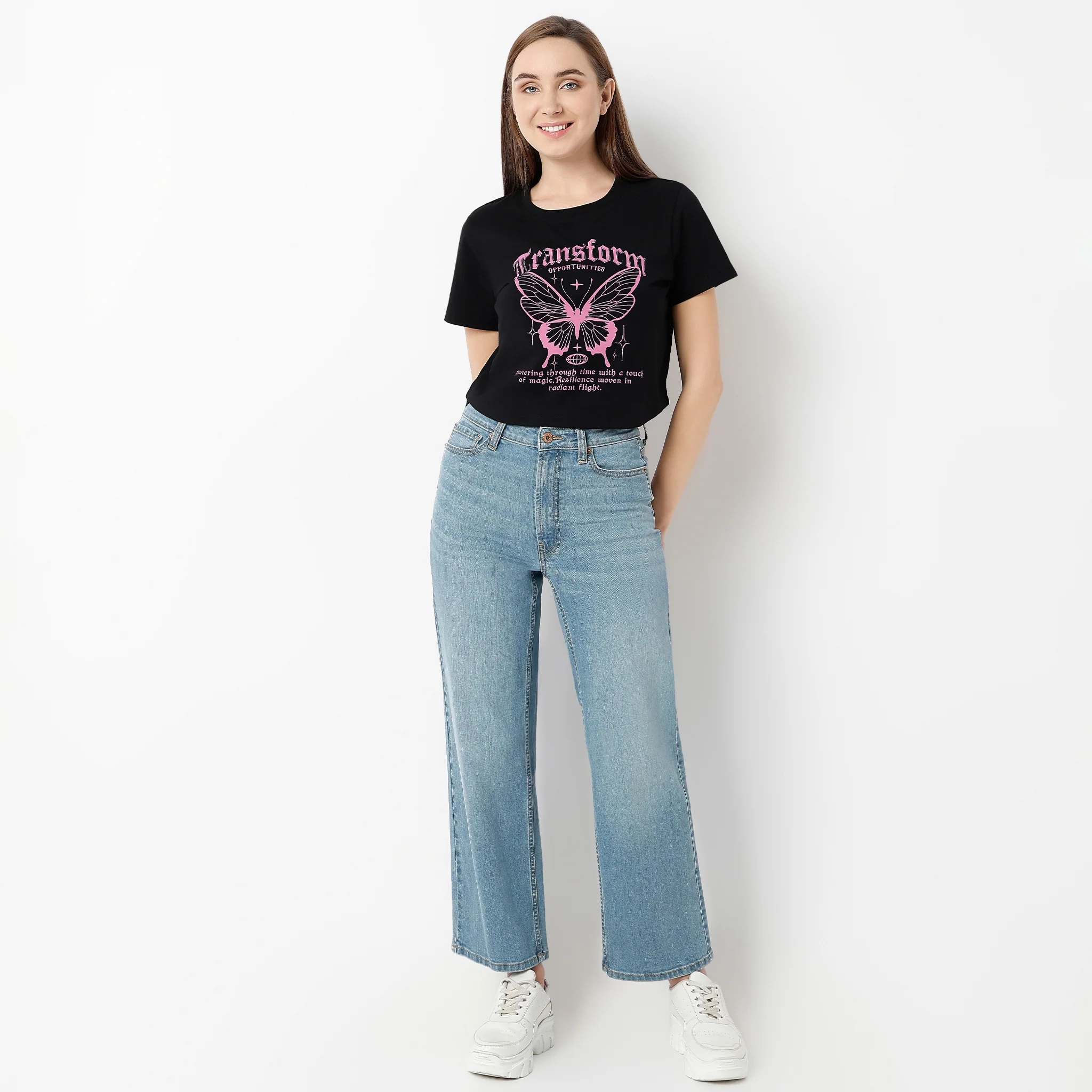 Crew Neck Short Sleeve Betty Graphic Crop T-Shirt
