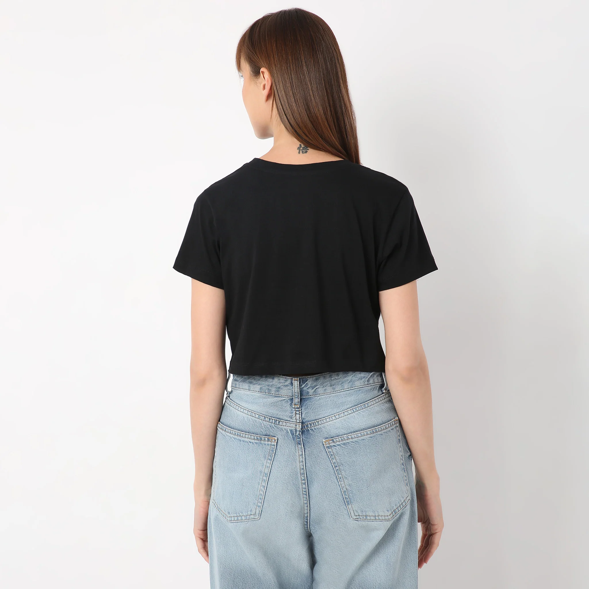 Short Sleeve Short Length Betty Graphic T-Shirt - Image 4