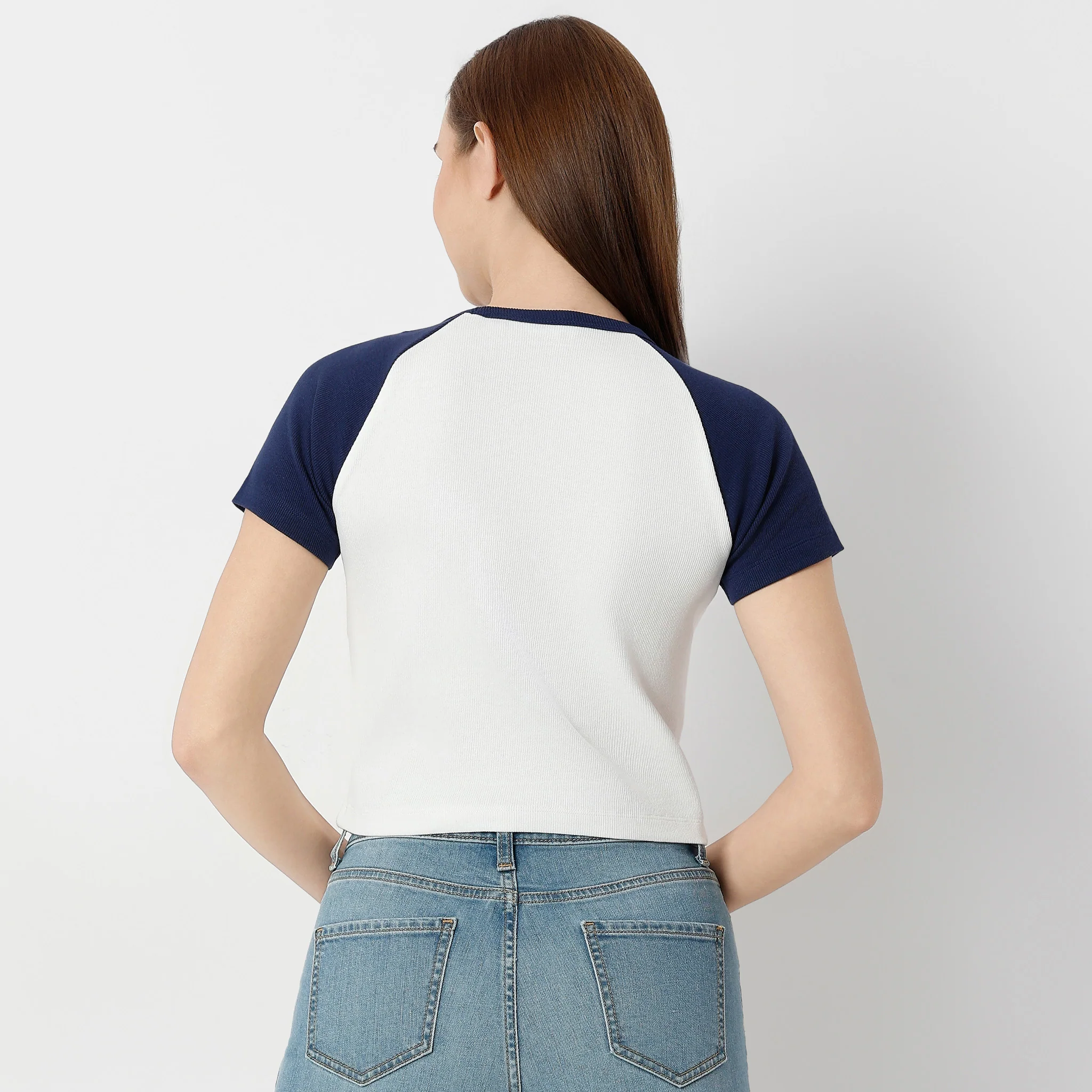 Betty Graphic Fitted Crop T-Shirt - Image 3
