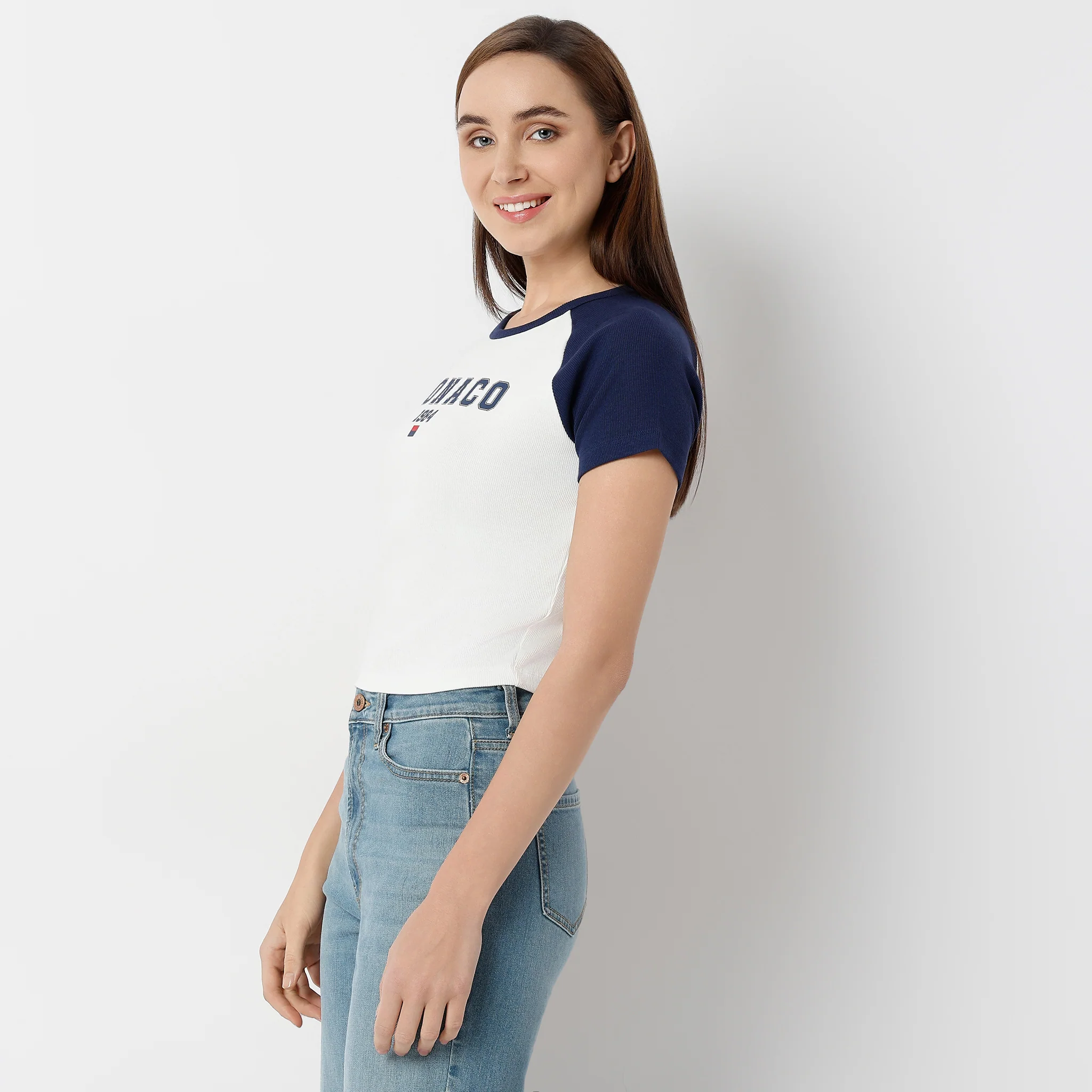 Betty Graphic Fitted Crop T-Shirt - Image 4