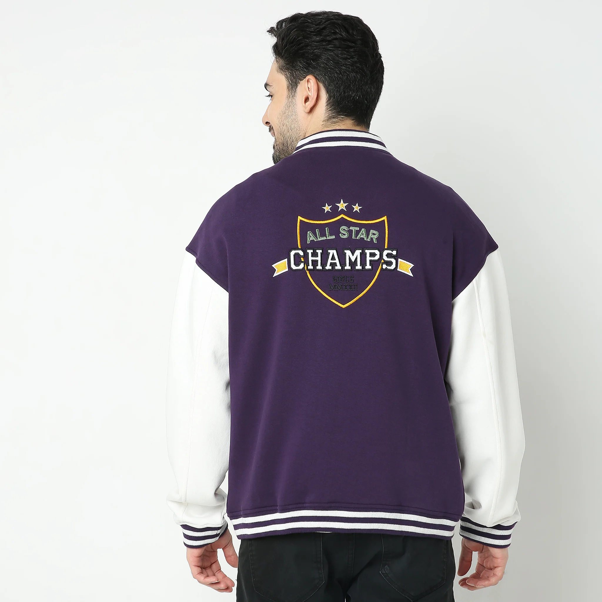 Regular Fit Graphic Sweatshirt - Image 3
