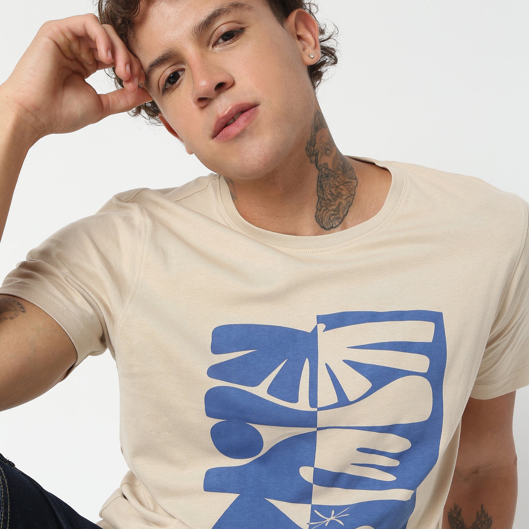 Regular Fit Graphic T-Shirt - Image 4
