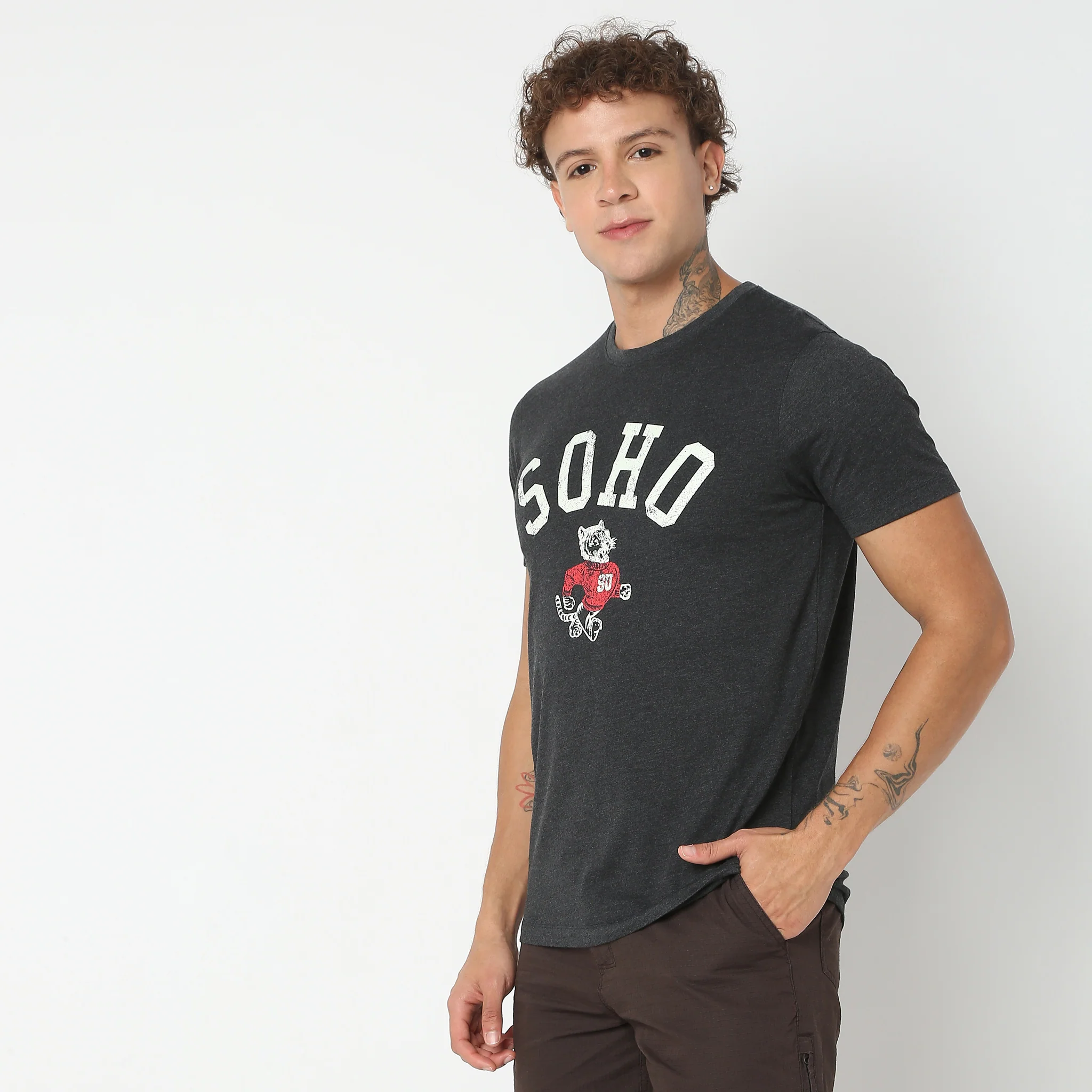Regular Fit Graphic T-Shirt - Image 5