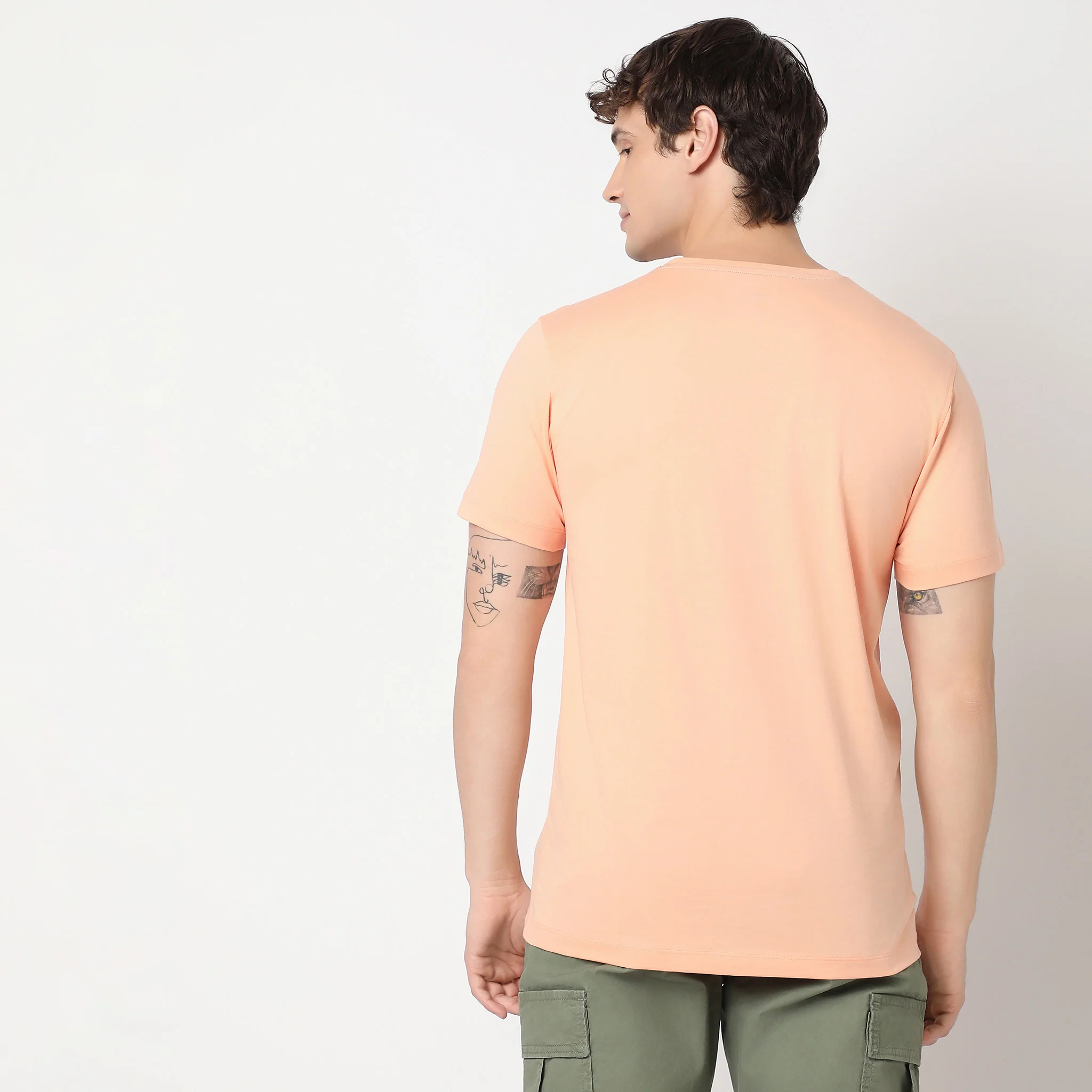 Regular Fit Graphic T-Shirt - Image 3