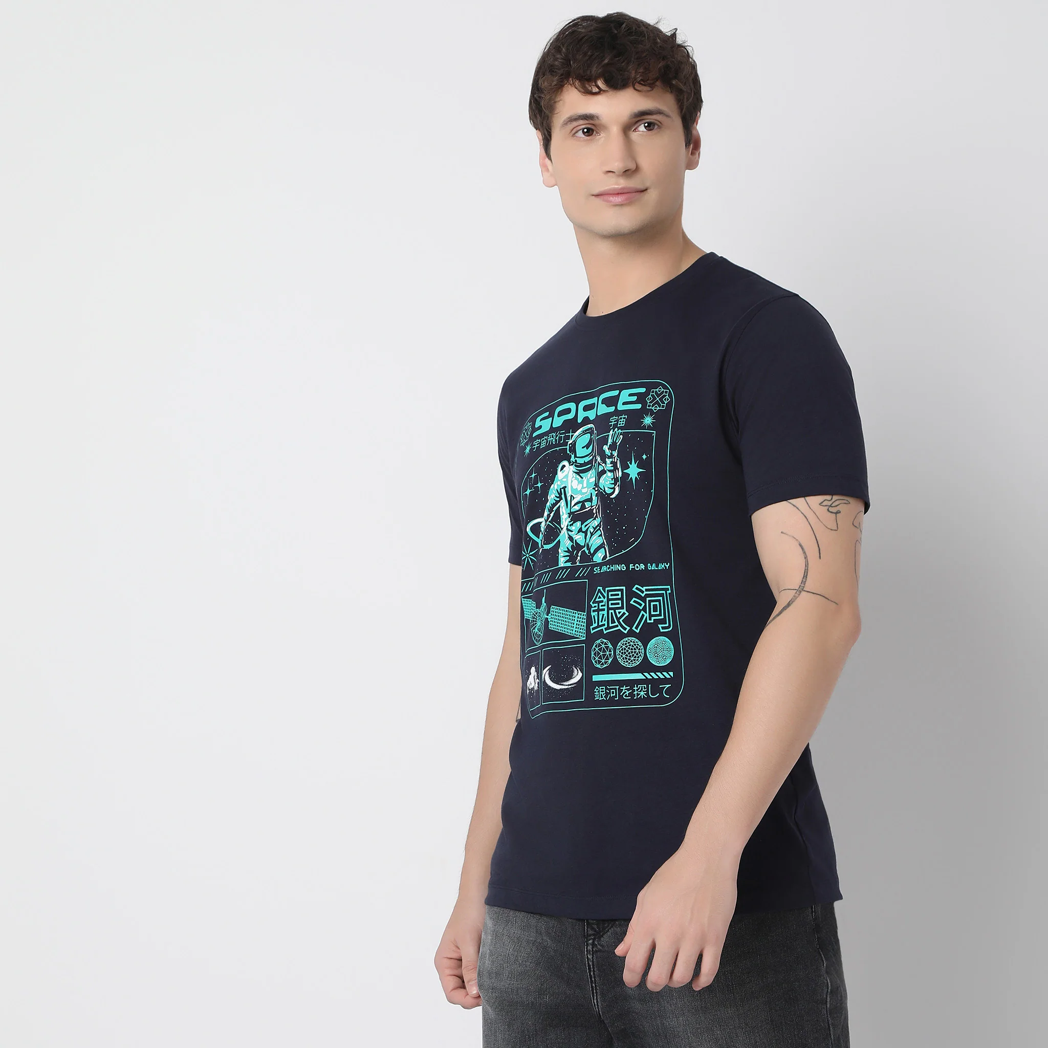Regular Fit Graphic T-Shirt - Image 5