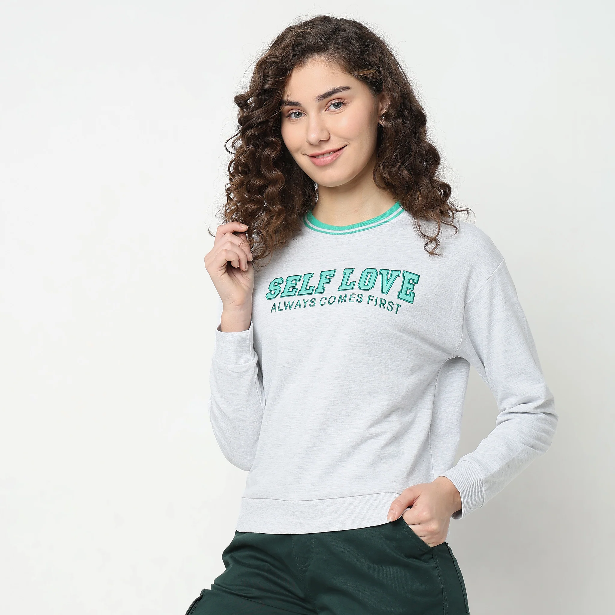 Regular Fit Graphic T-Shirt - Image 5