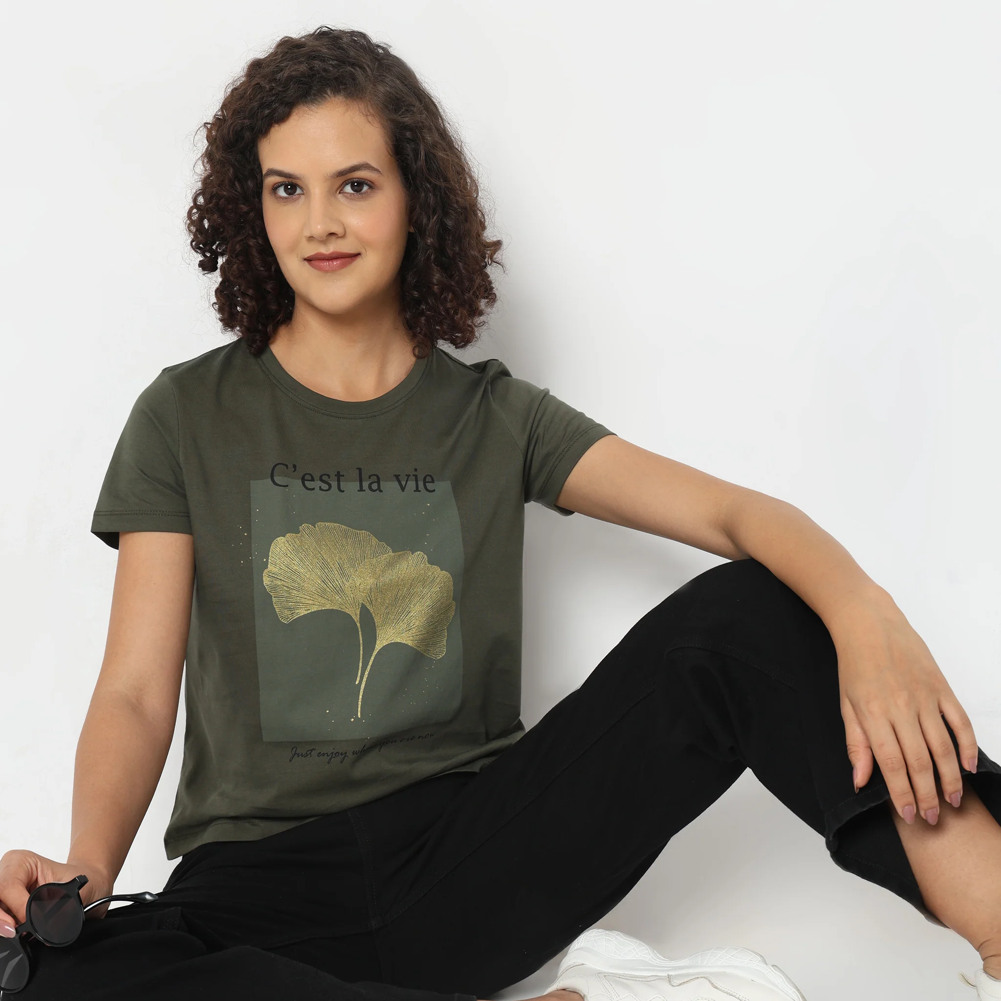 Regular Fit Graphic T-Shirt - Image 2