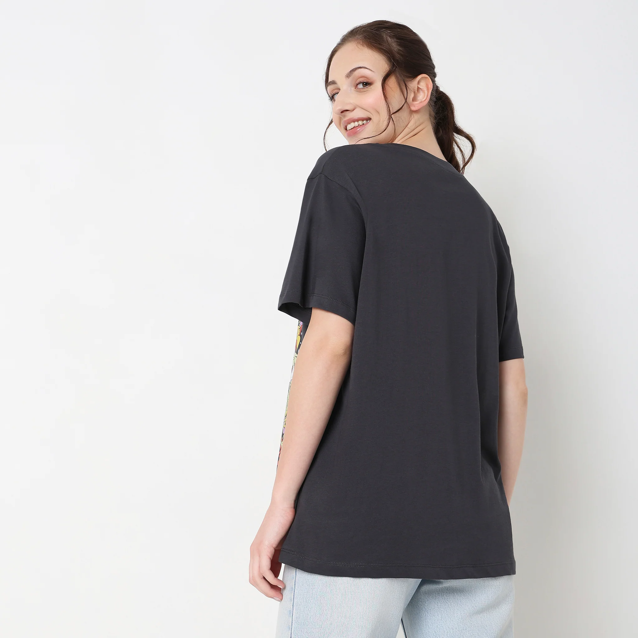 Regular Fit Graphic T-Shirt - Image 3