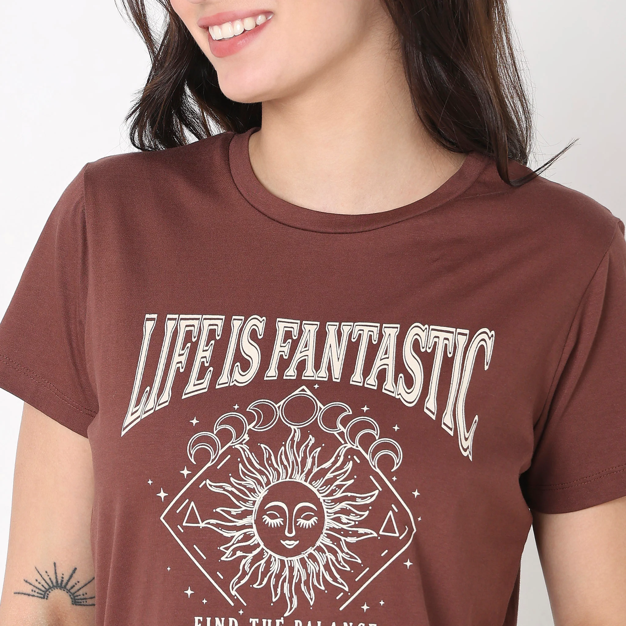 Regular Fit Graphic T-Shirt - Image 4