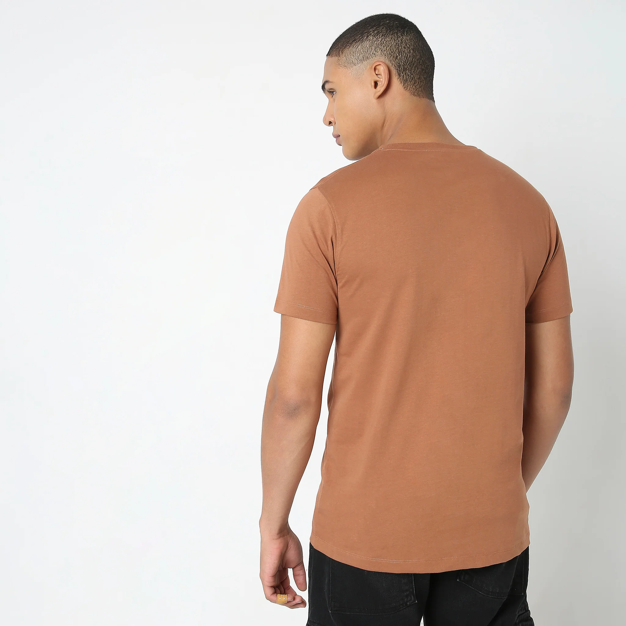 Regular Fit Graphic T-Shirt - Image 3