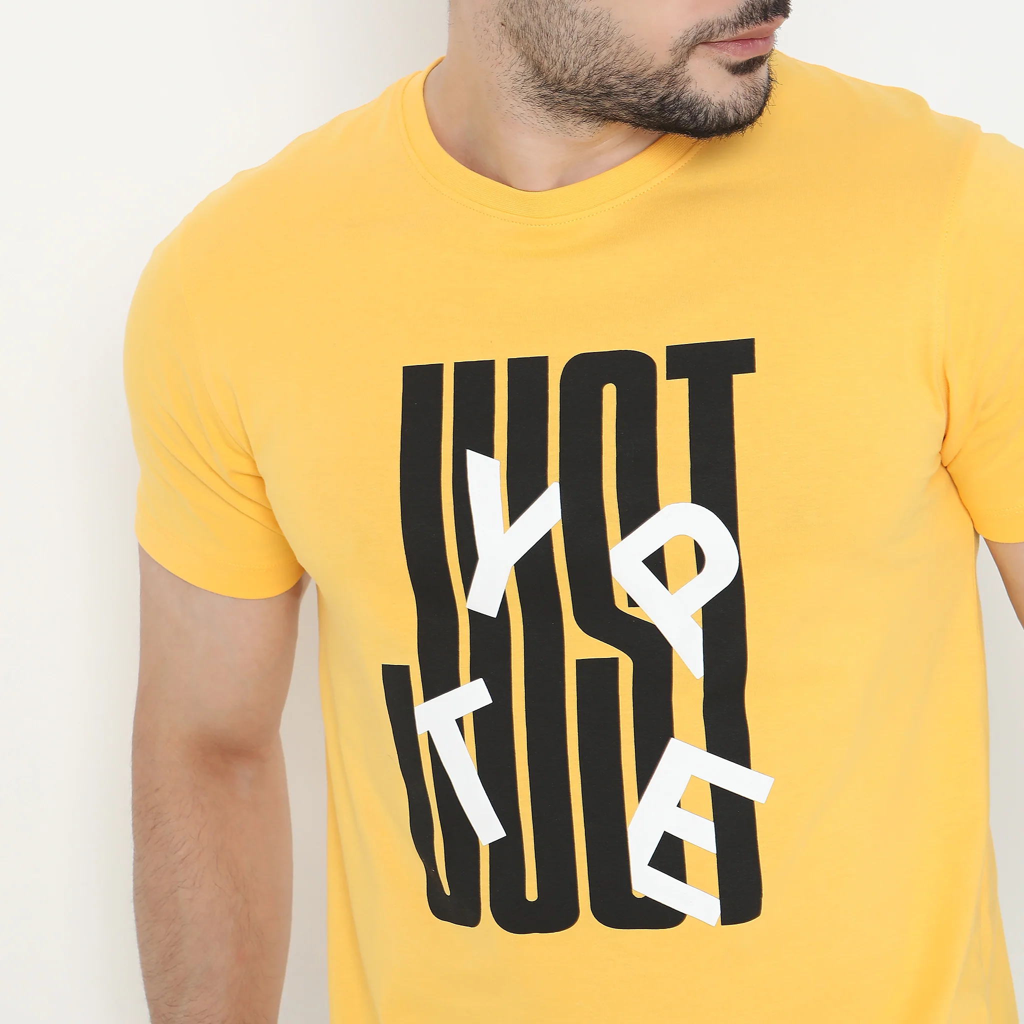 Regular Fit Graphic T-Shirt - Image 4