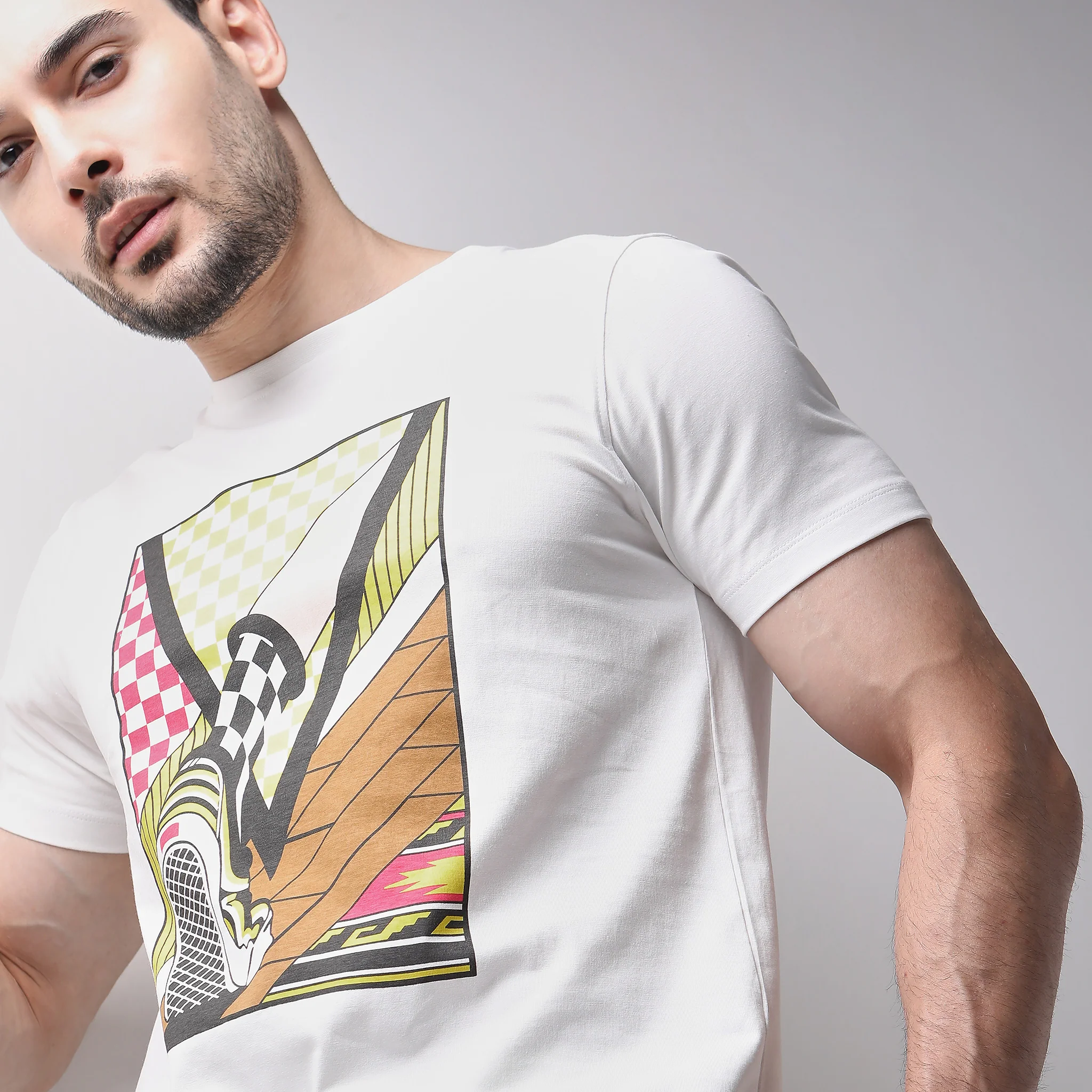 Regular Fit Graphic T-Shirt - Image 4