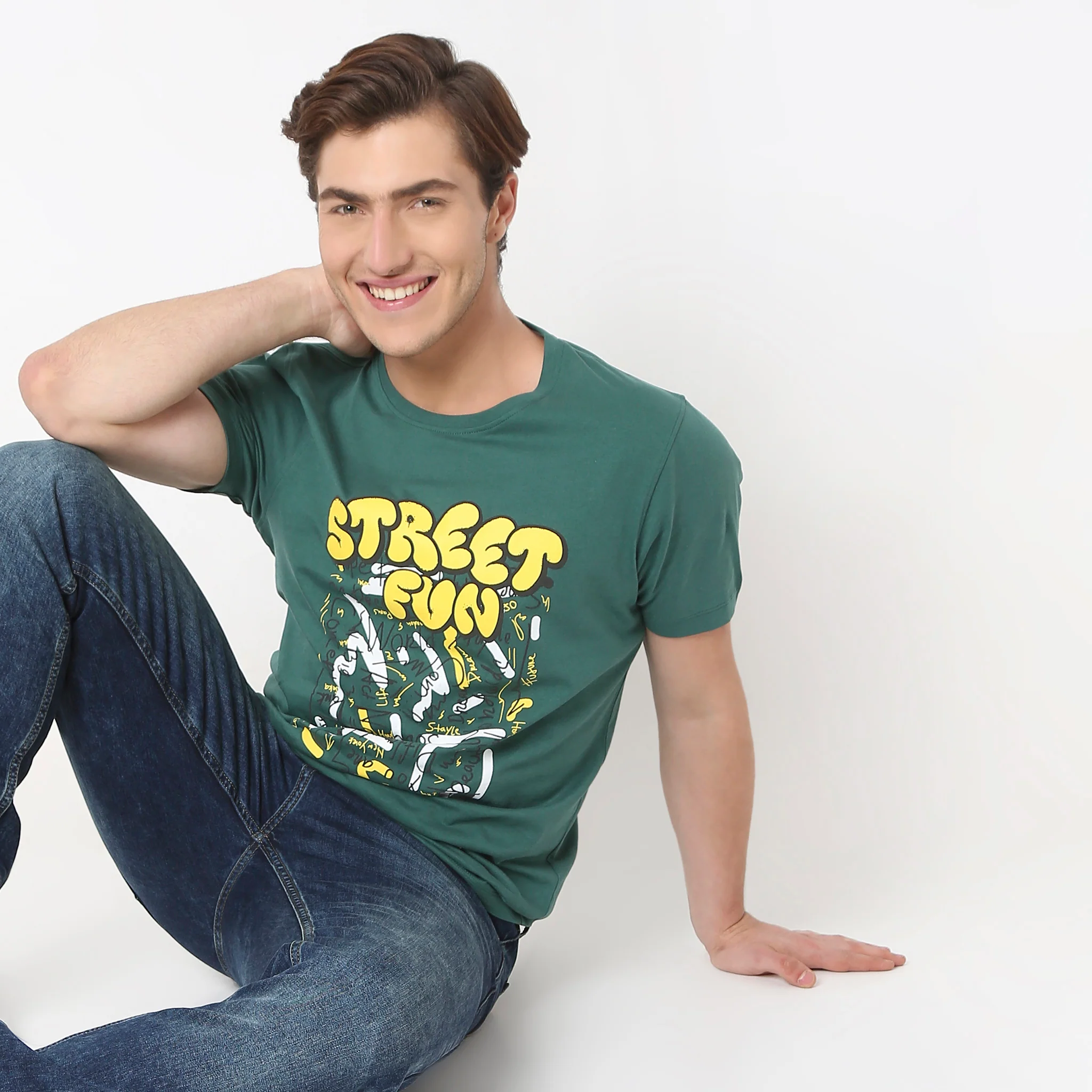 Regular Fit Graphic T-Shirt - Image 2