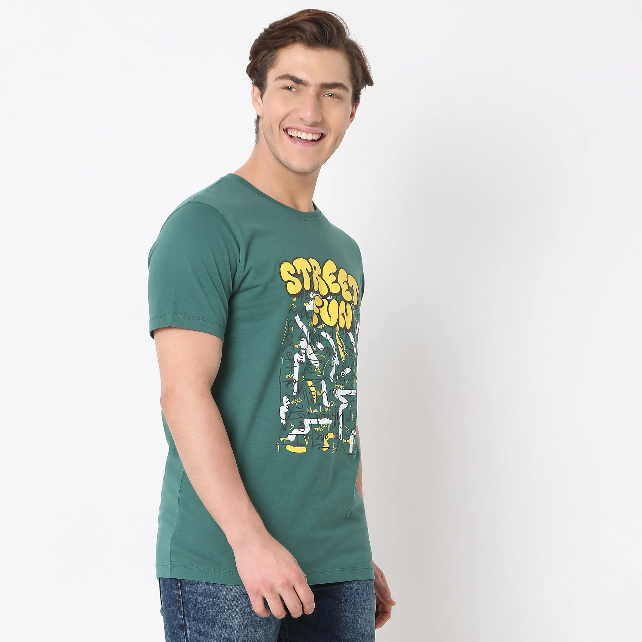 Regular Fit Graphic T-Shirt - Image 5