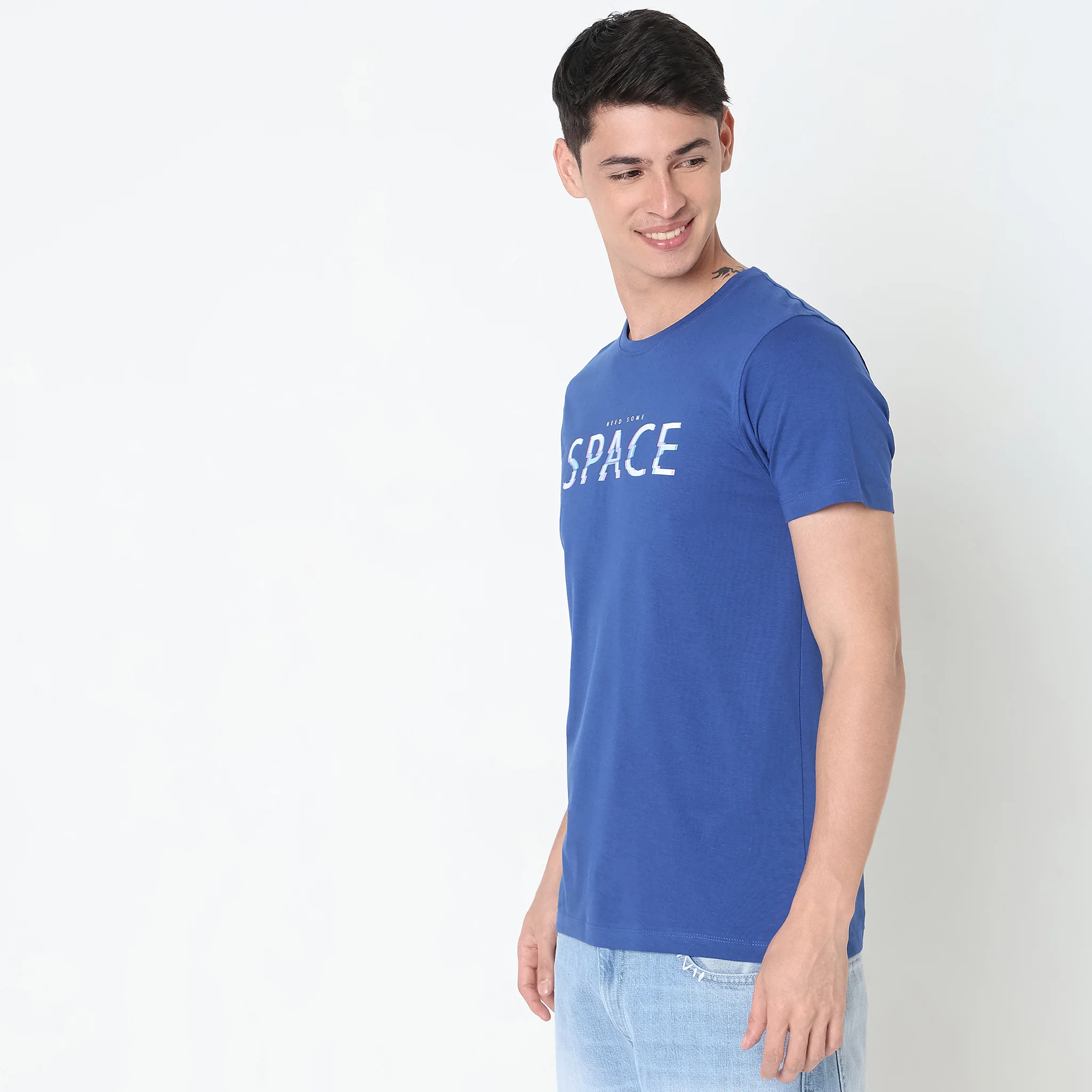 Regular Fit Graphic T-Shirt - Image 5