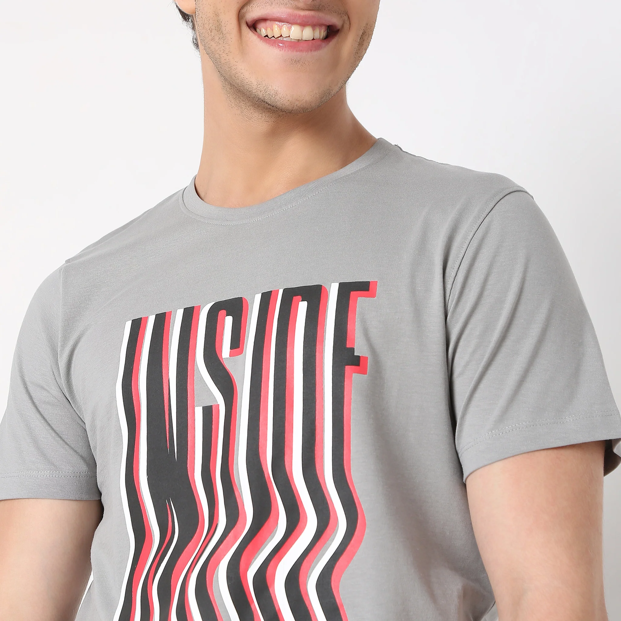 Regular Fit Graphic T-Shirt - Image 4