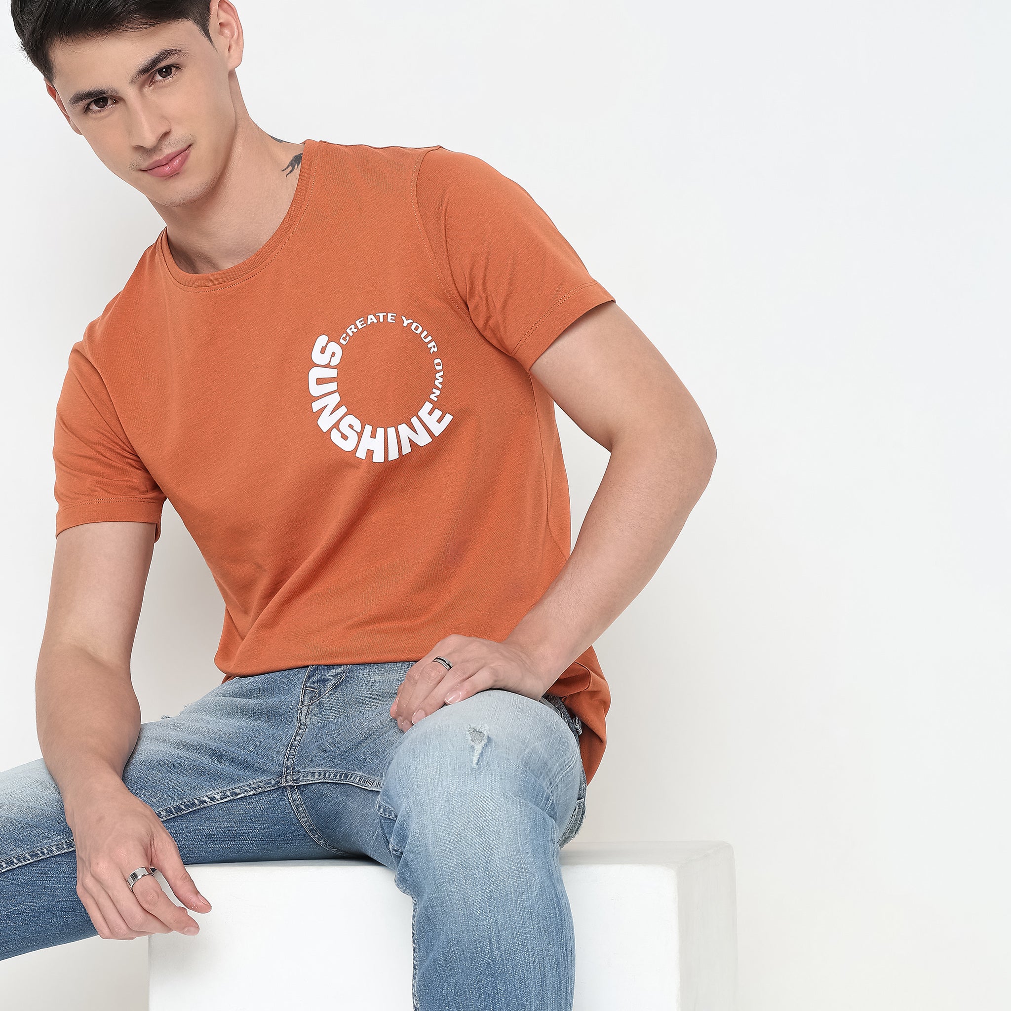 Regular Fit Graphic T-Shirt - Image 5
