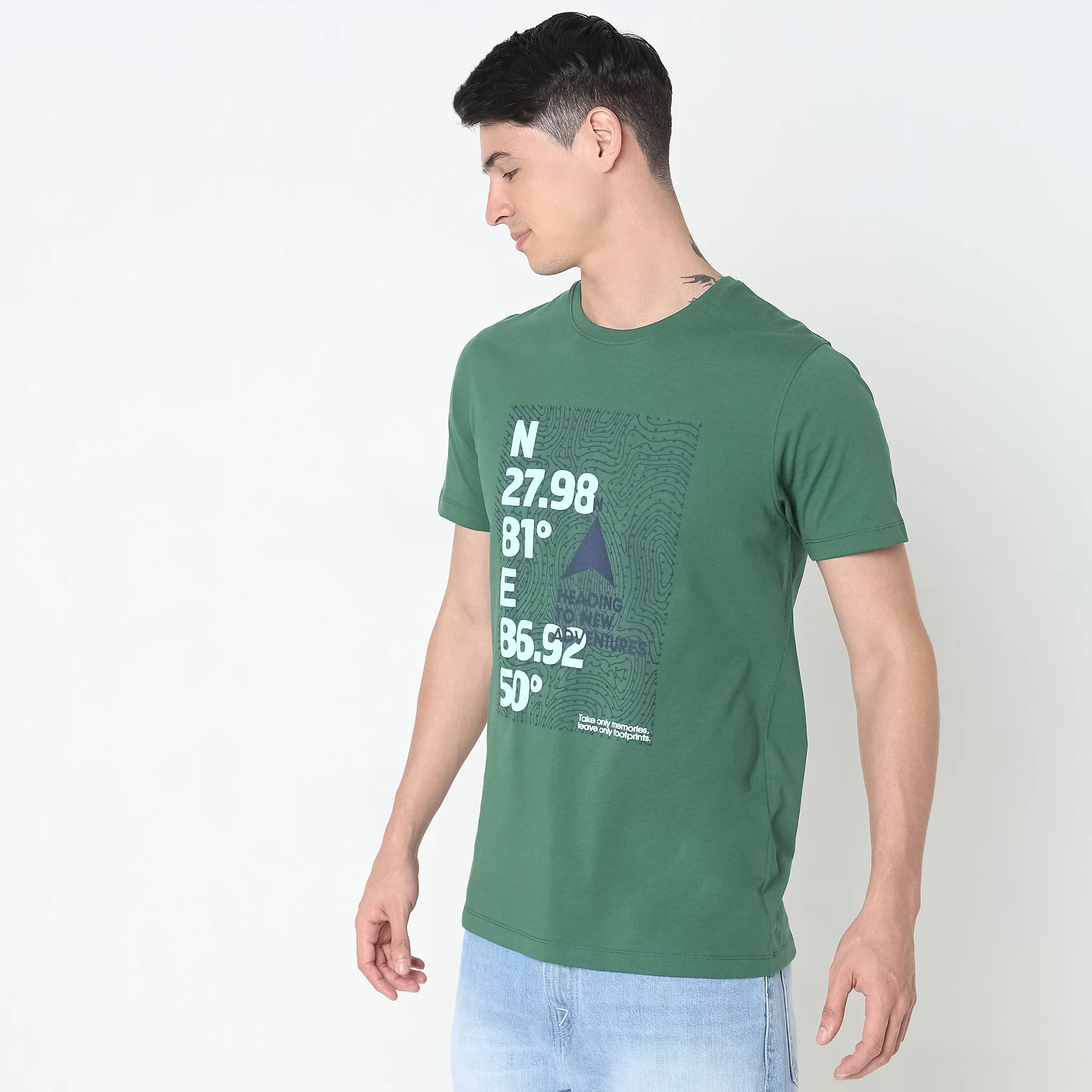 Regular Fit Graphic T-Shirt - Image 5