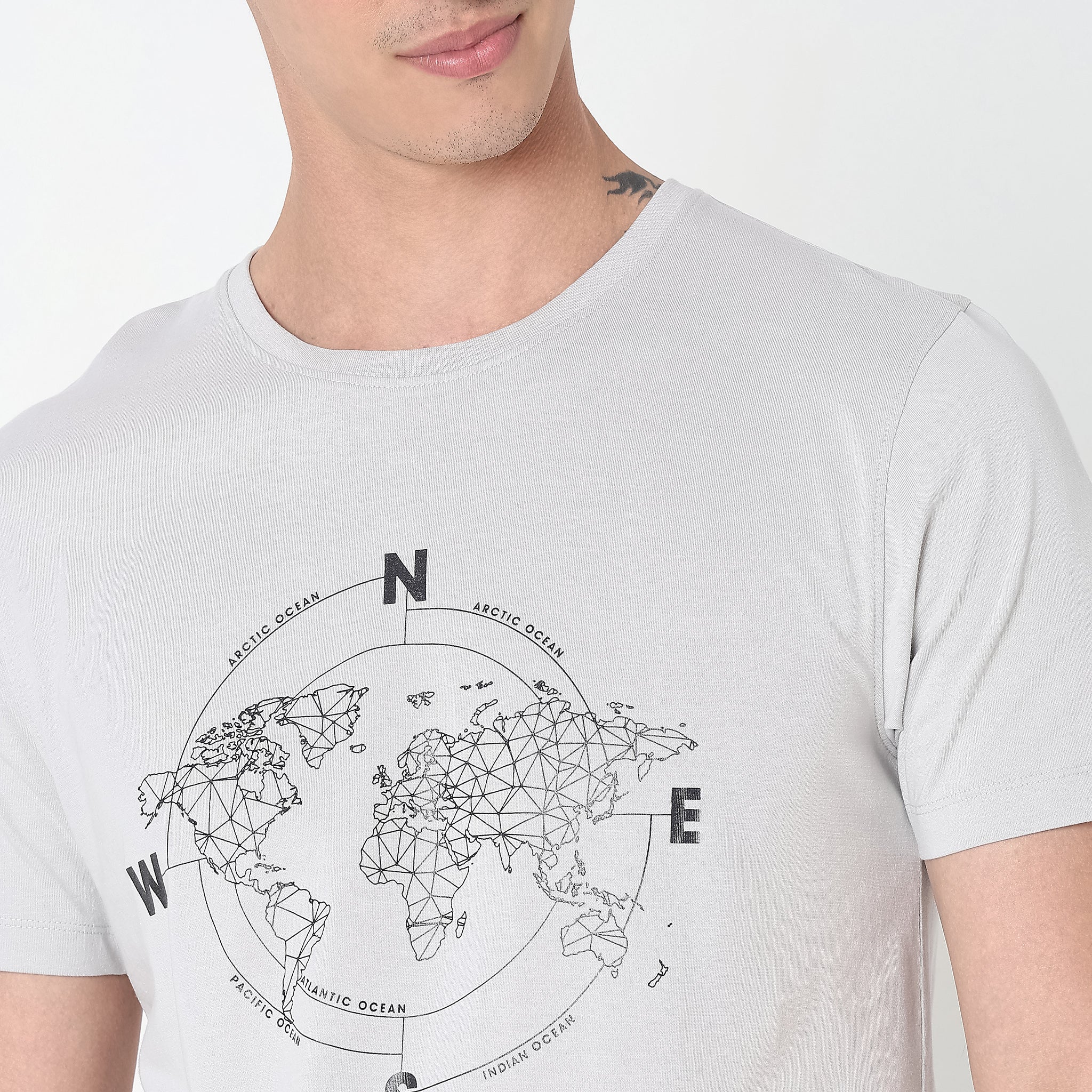 Regular Fit Graphic T-Shirt - Image 4