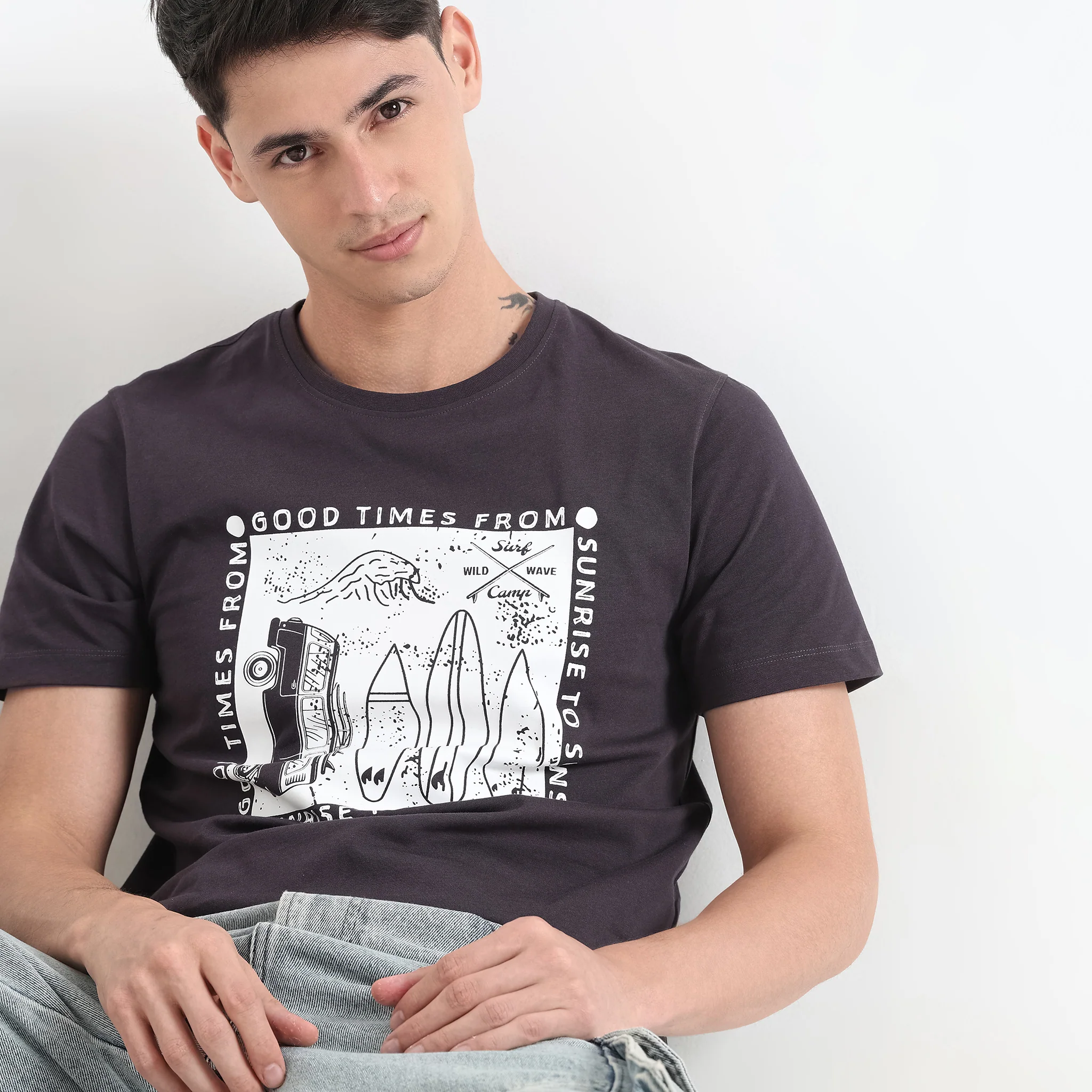 Regular Fit Graphic T-Shirt - Image 4