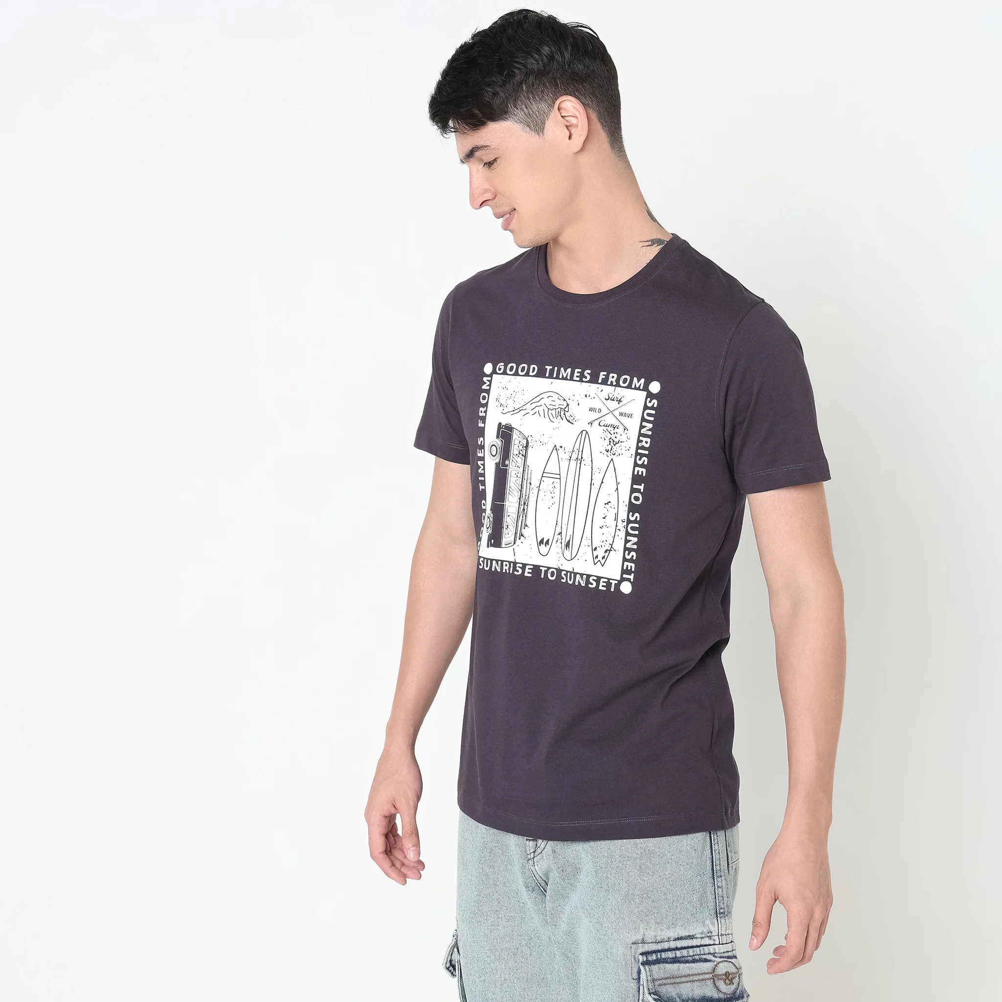 Regular Fit Graphic T-Shirt - Image 5
