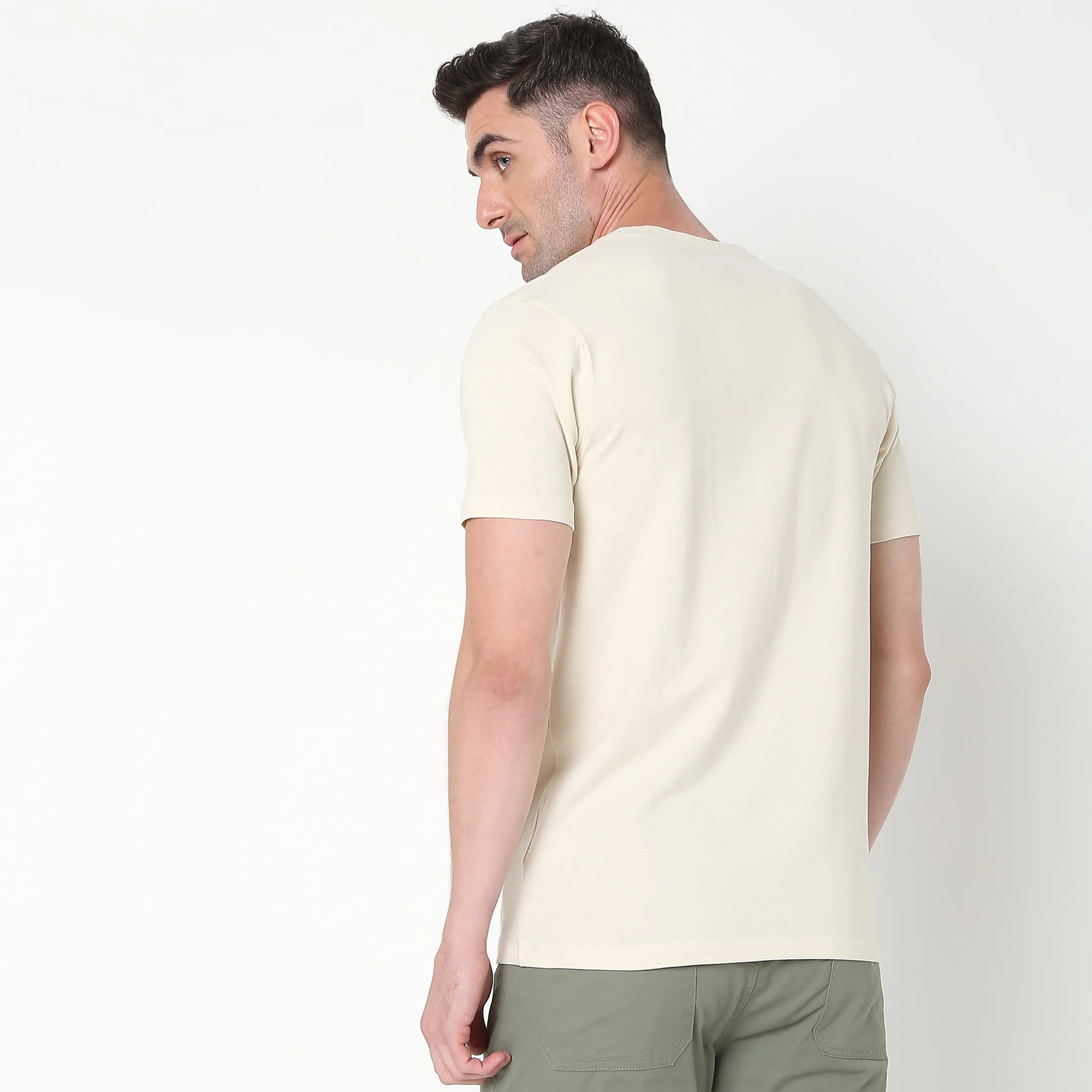 Regular Fit Graphic T-Shirt - Image 3