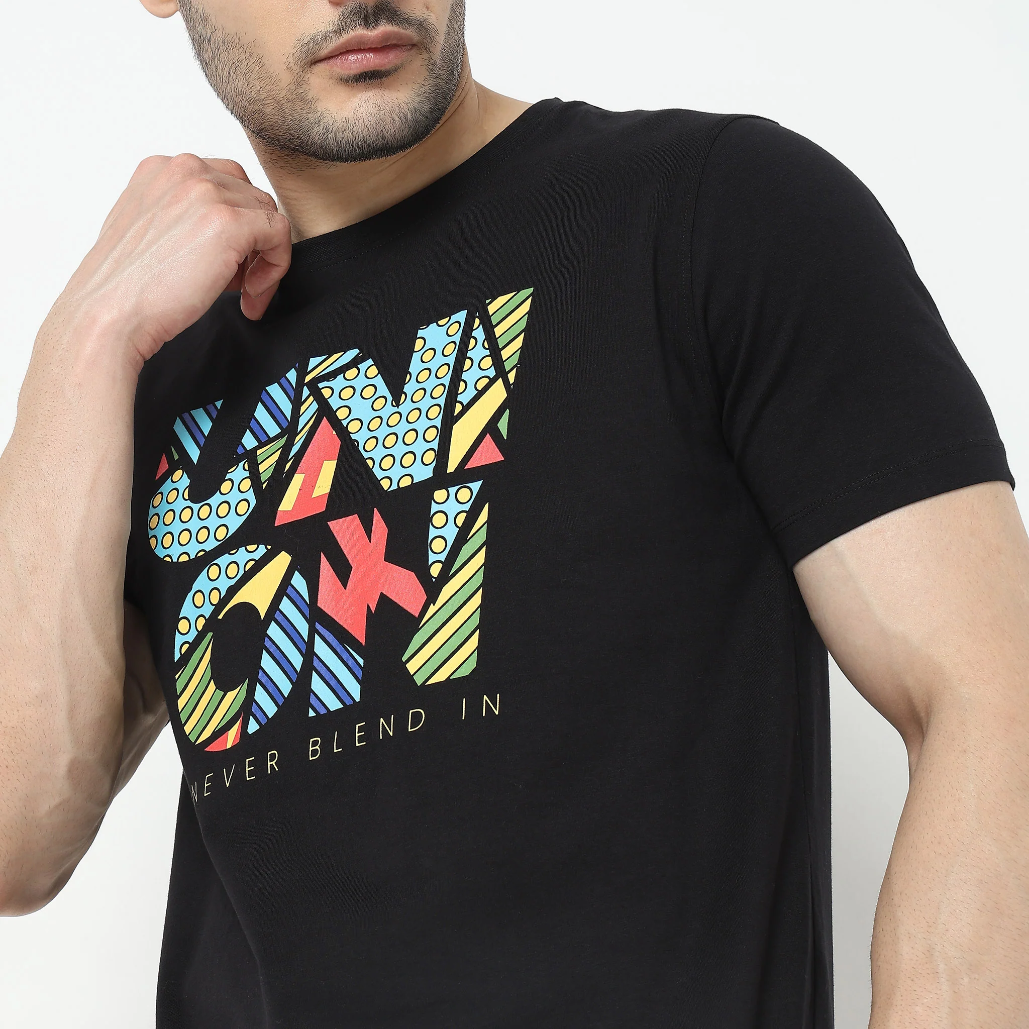 Knitted Graphic T-Shirt - Image 5