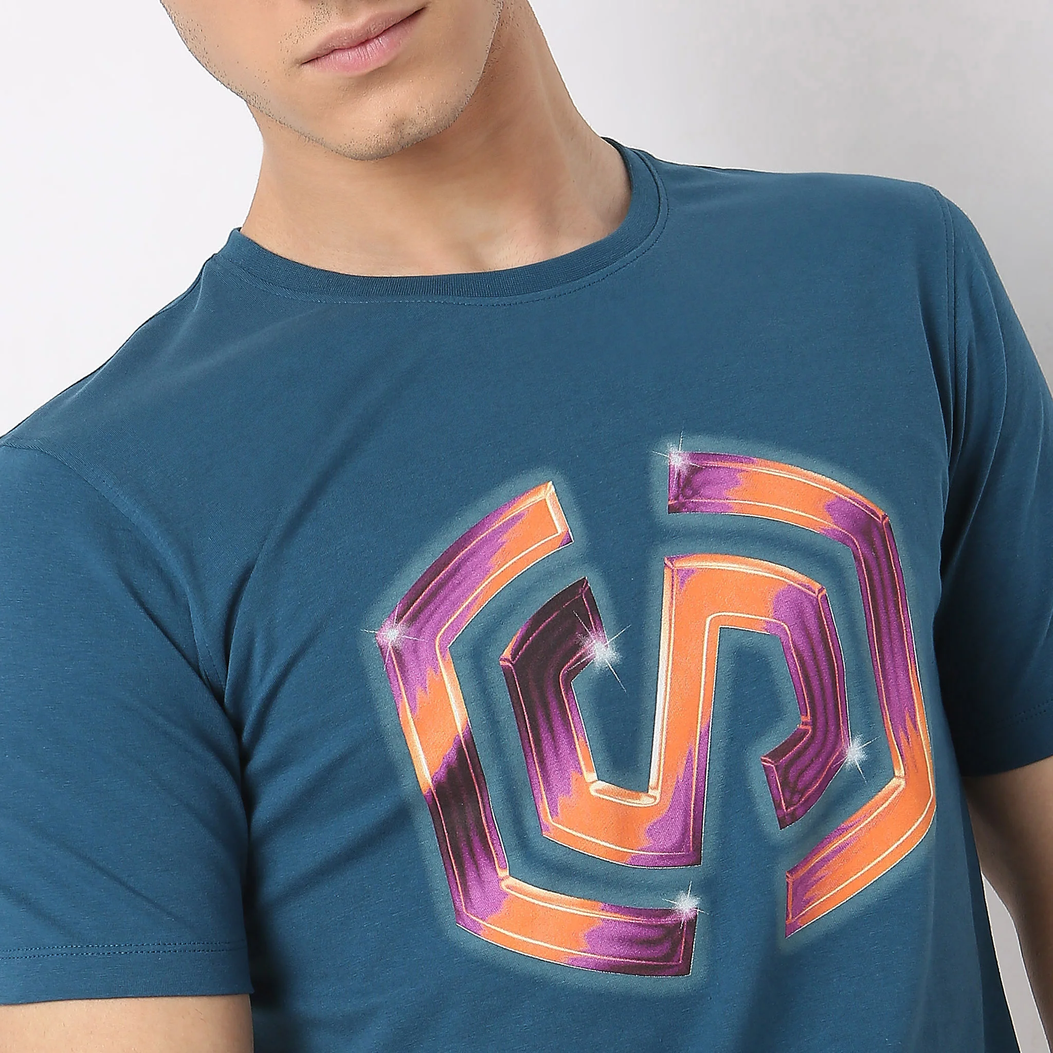 Knitted Graphic T-Shirt - Image 5