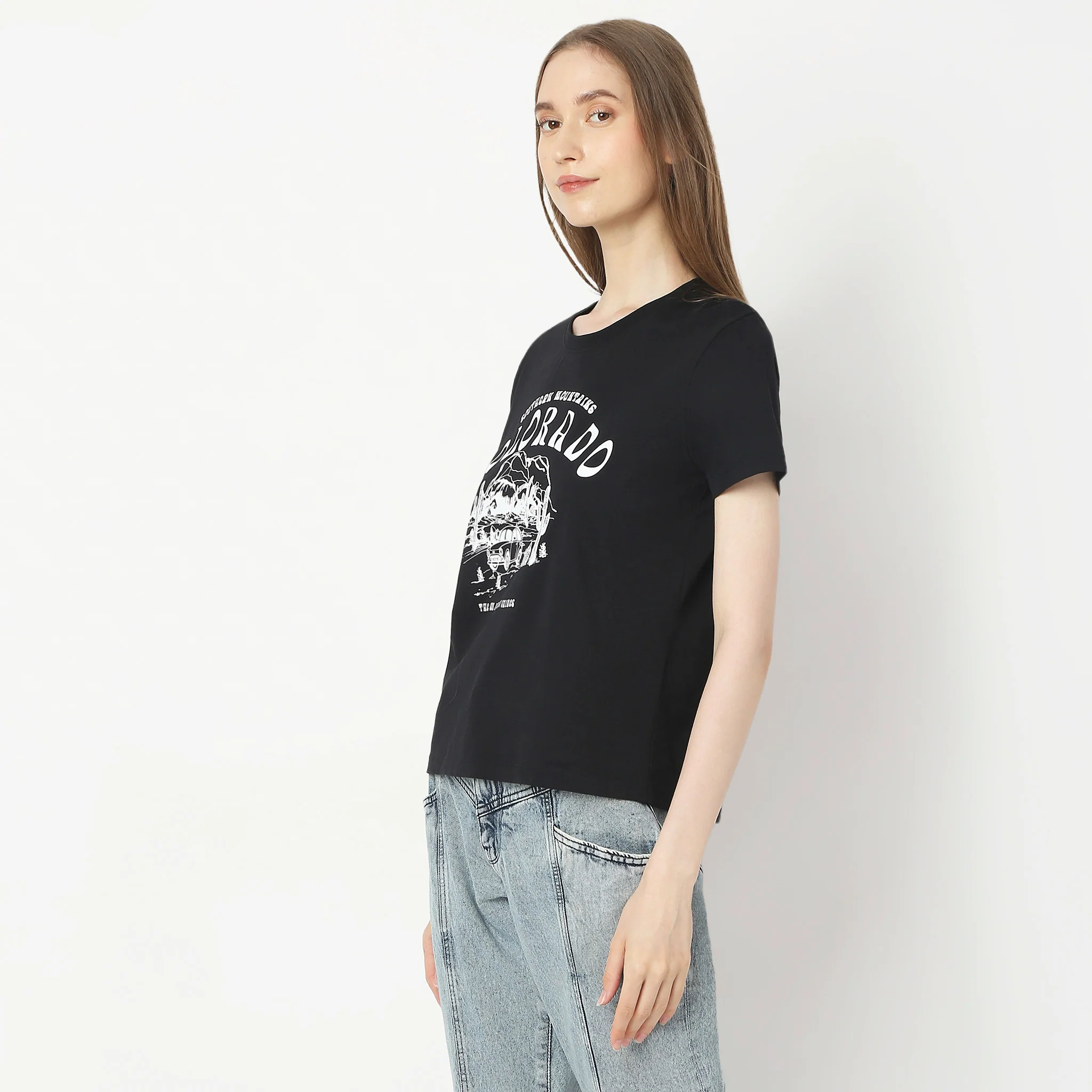 Regular Fit Graphic T-Shirt - Image 5