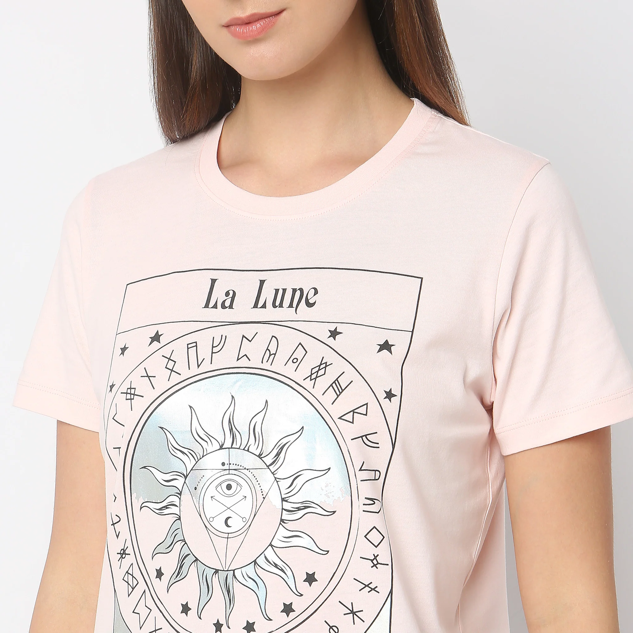 Regular Fit Graphic T-Shirt - Image 4