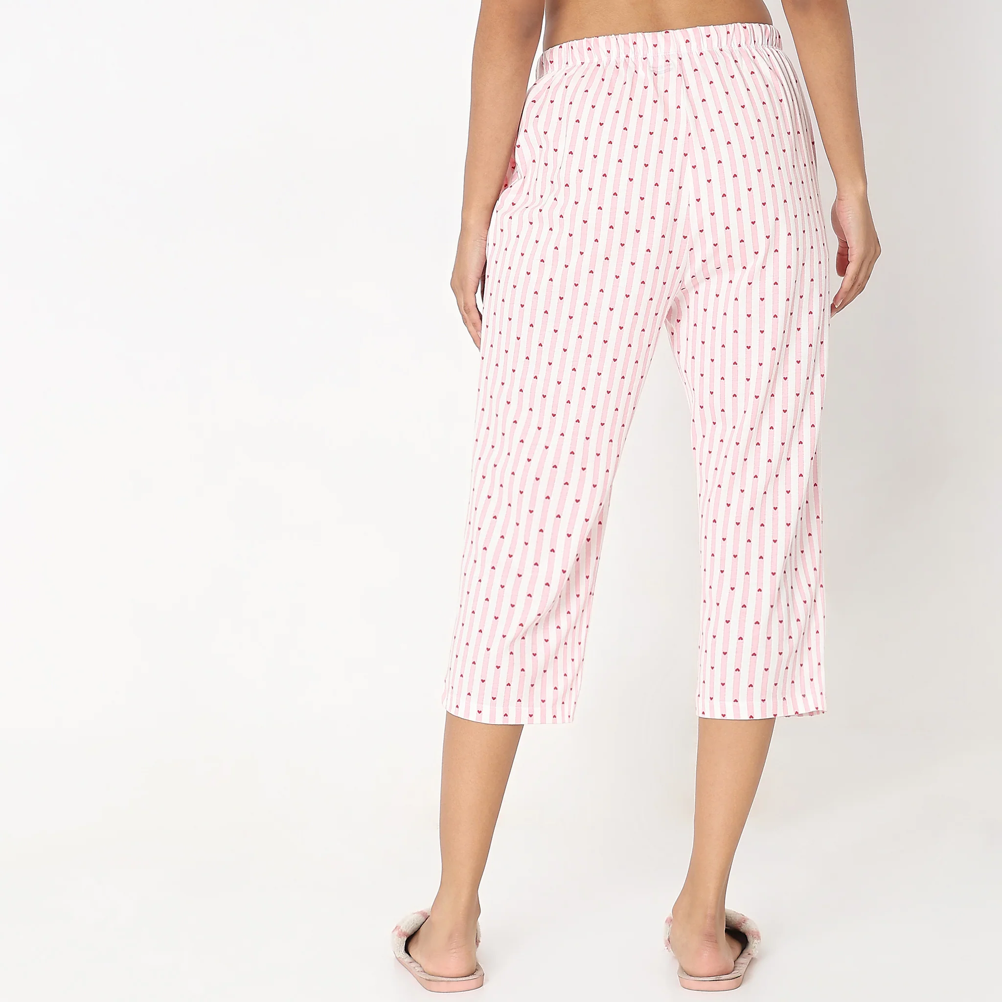 Knitted Heart Mid Rise Lounge Capris - Image 3
