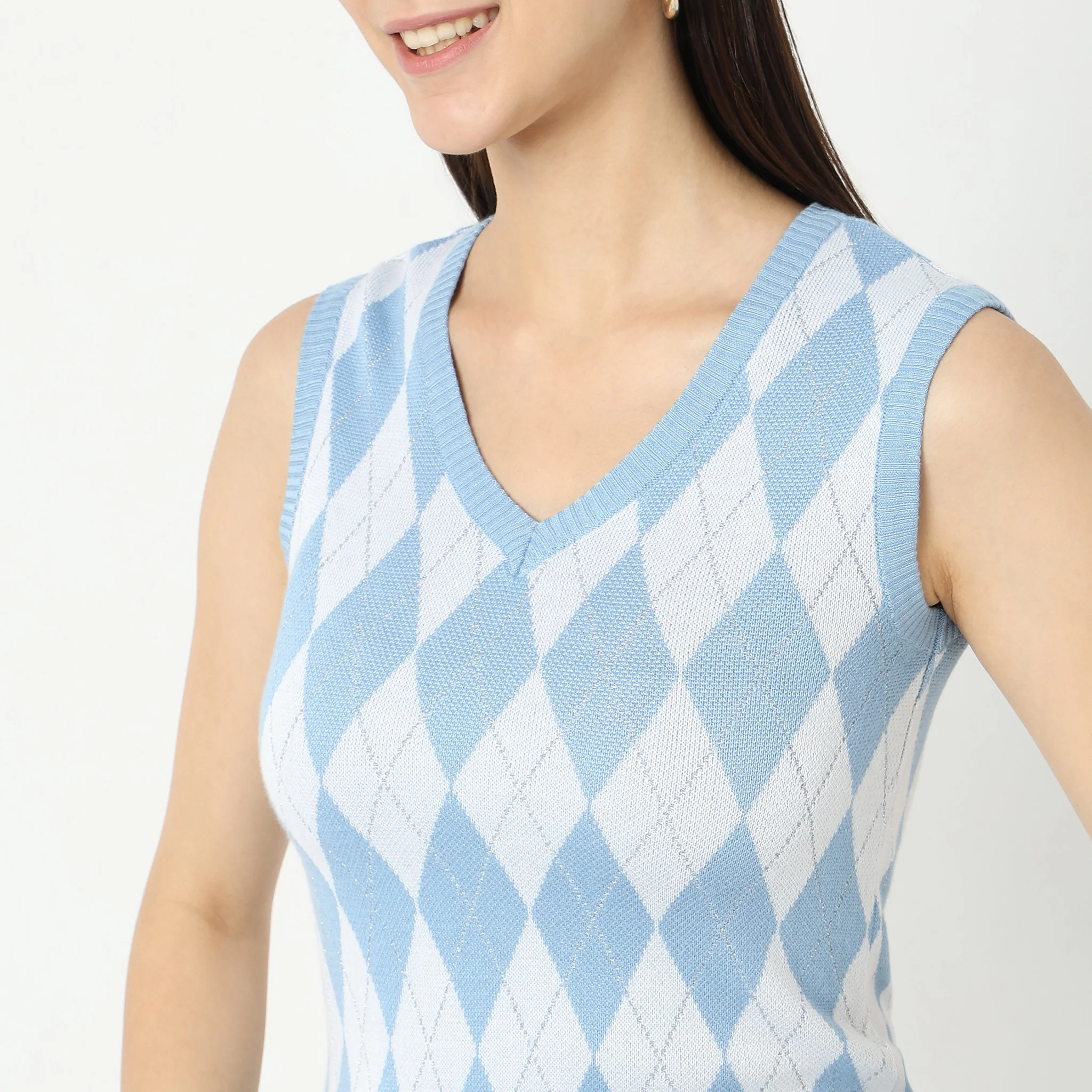 V-Neck Jacquard T-Shirt - Image 5