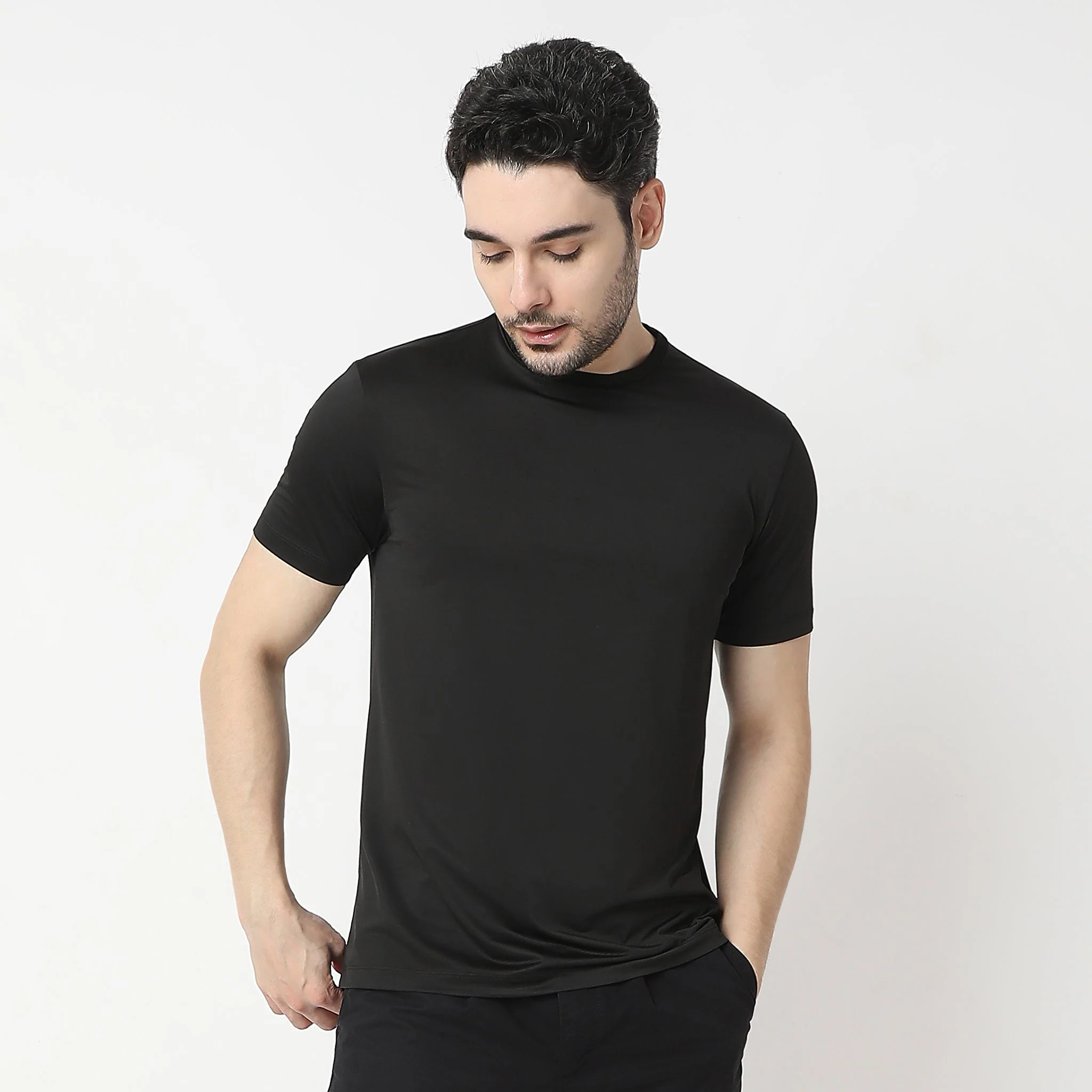 AirDry® Gym Tee - Work Out With E-Fast® Stretch-Made For Movement - Image 21