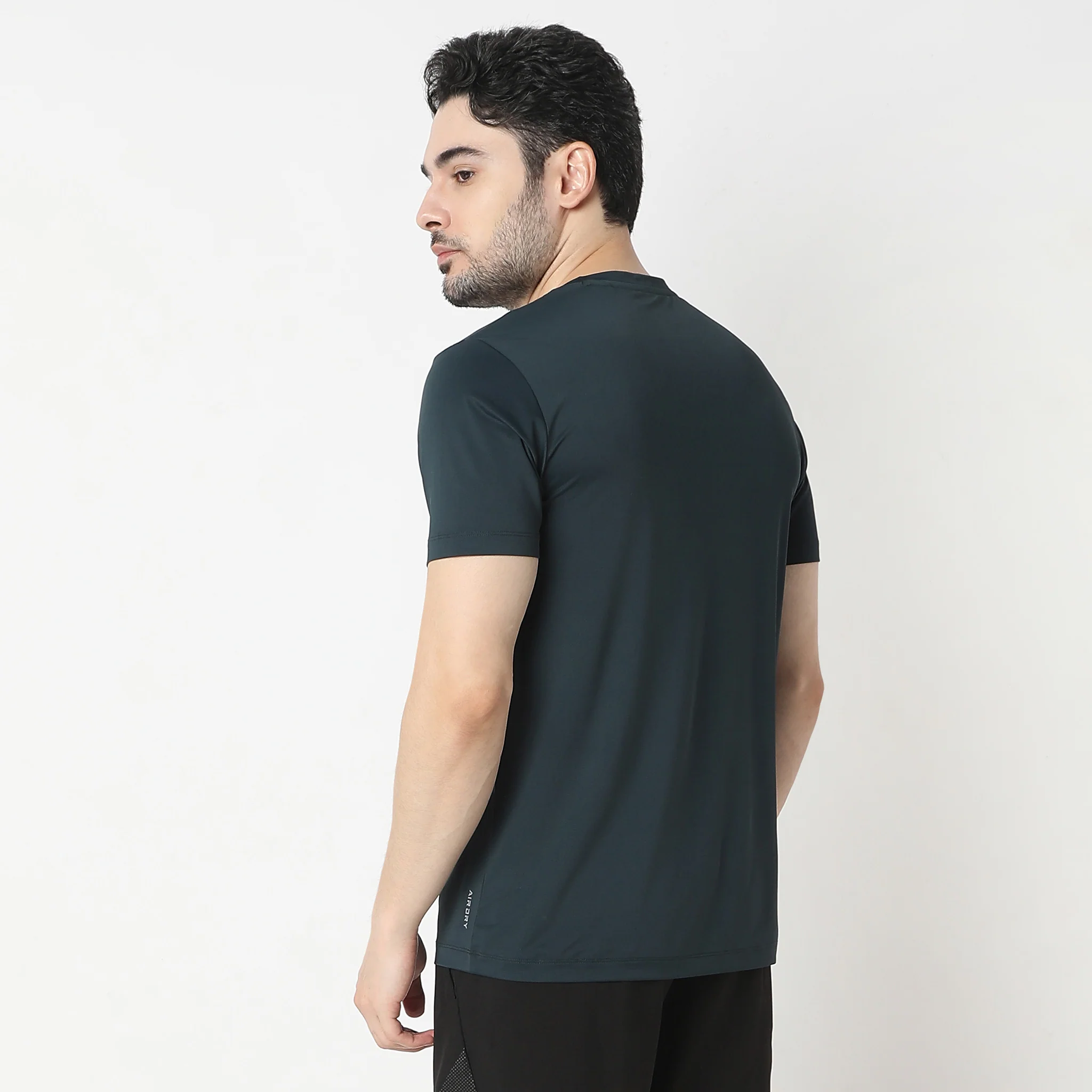AirDry® Gym Tee - Work Out With E-Fast® Stretch-Made For Movement - Image 3