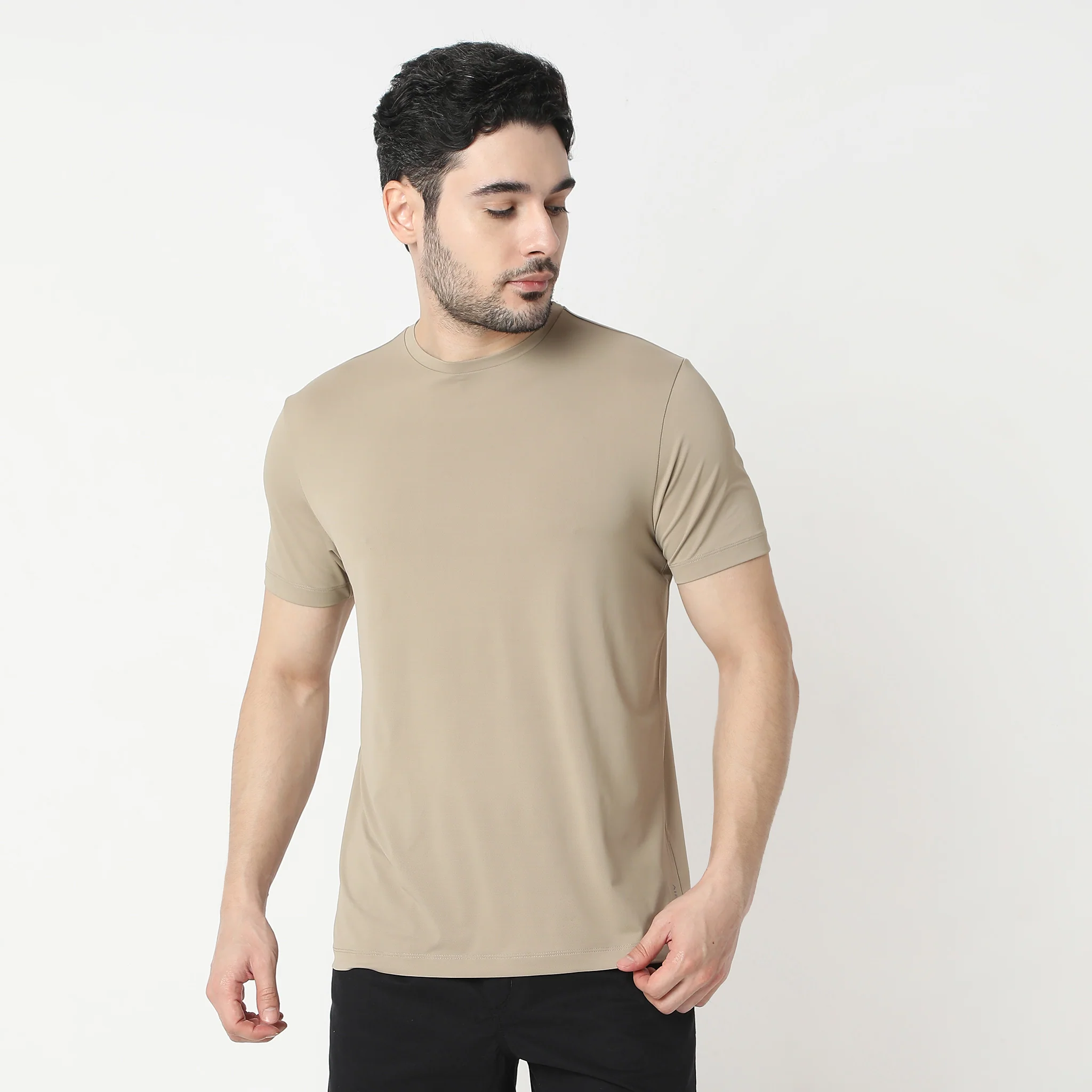 AirDry® Gym Tee - Work Out With E-Fast® Stretch-Made For Movement - Image 41
