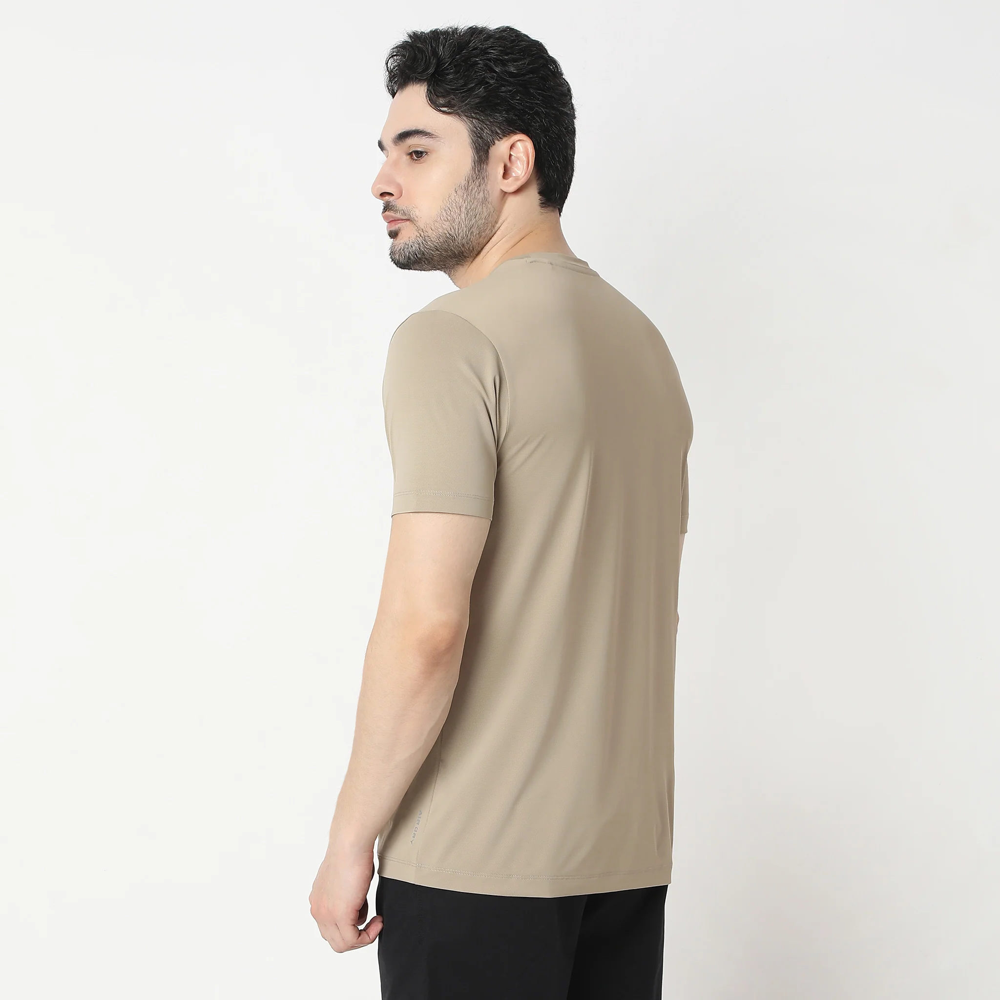 AirDry® Gym Tee - Work Out With E-Fast® Stretch-Made For Movement - Image 42