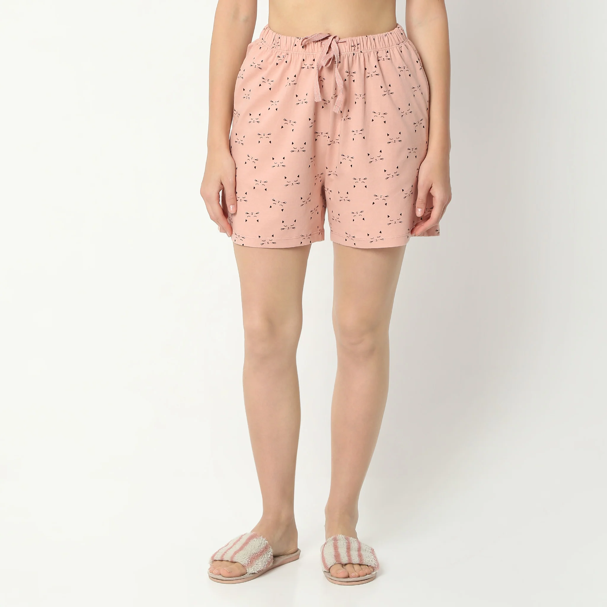 Printed Above Knee Mid Rise Lounge Shorts - Image 2