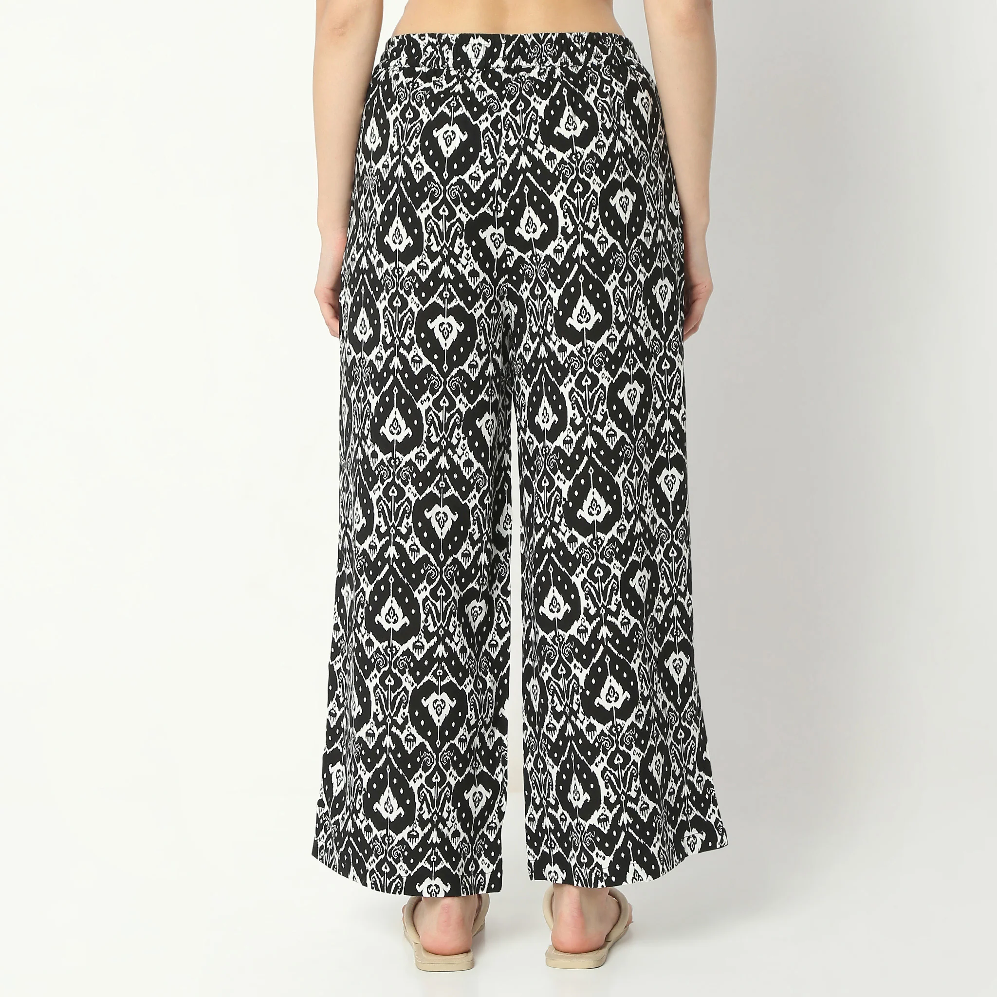 Printed Ankle Length Mid Rise Lounge Pyjamas - Image 3