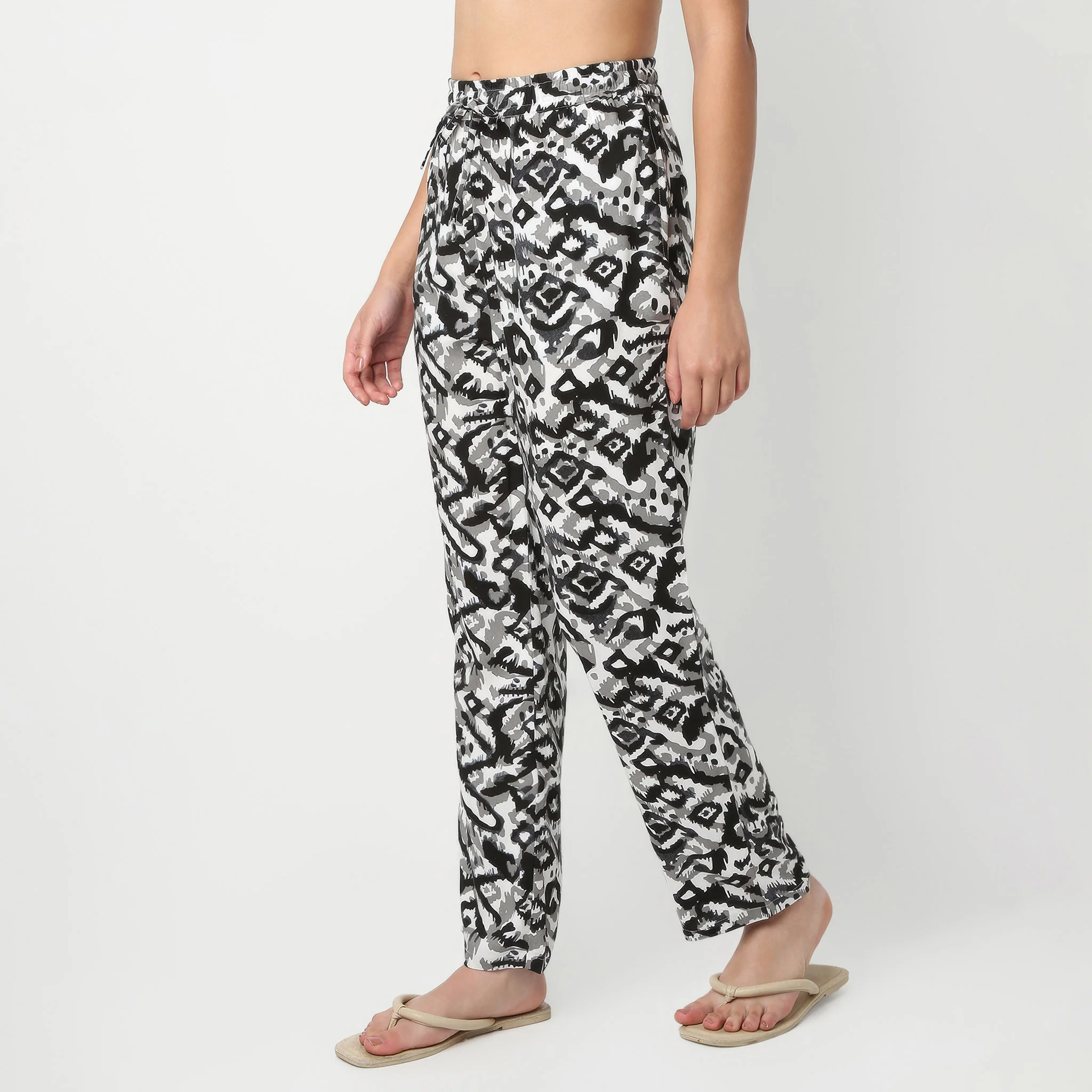 Ankle Length Printed Lounge Pyjamas - Image 5