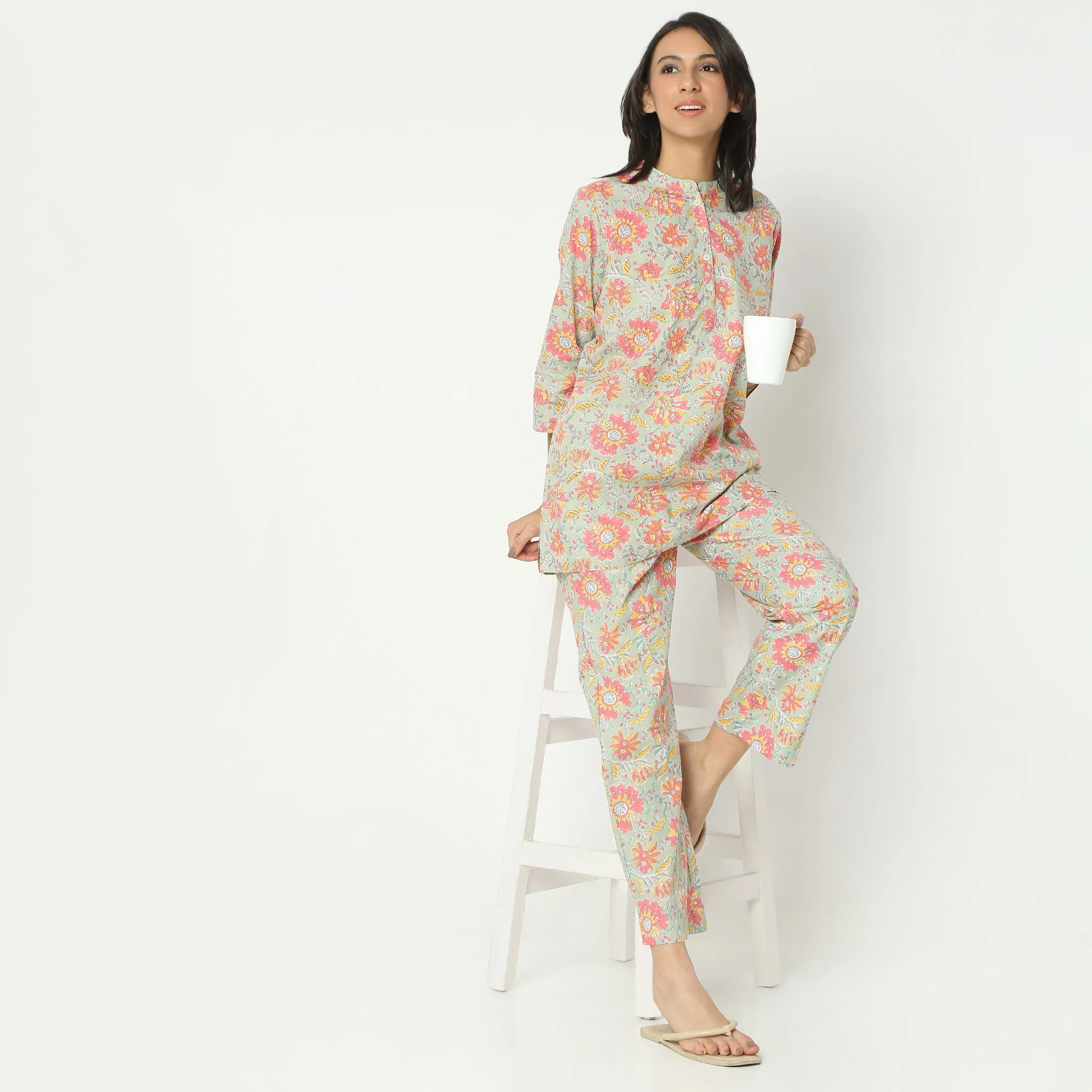 Printed Full Length Band Collar Short Sleeve Top With Pyjama Set