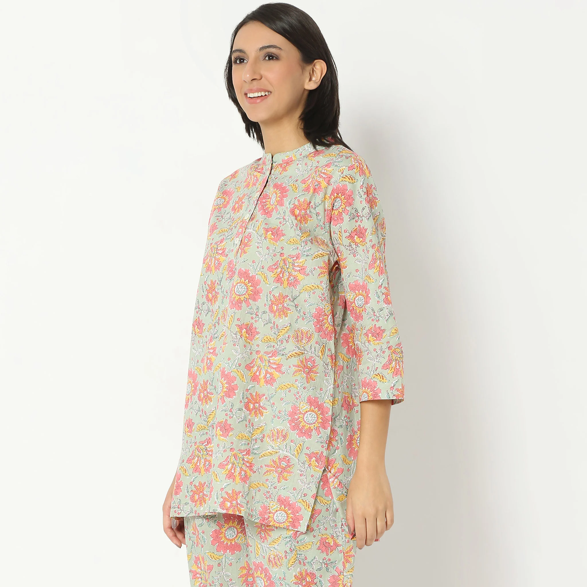 Printed Full Length Band Collar Short Sleeve Top With Pyjama Set - Image 5