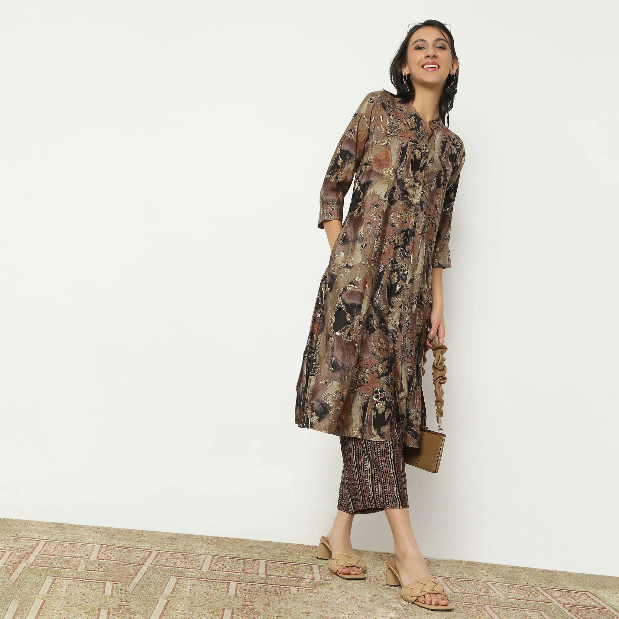 Printed Band Collar Kurta With Pant Set