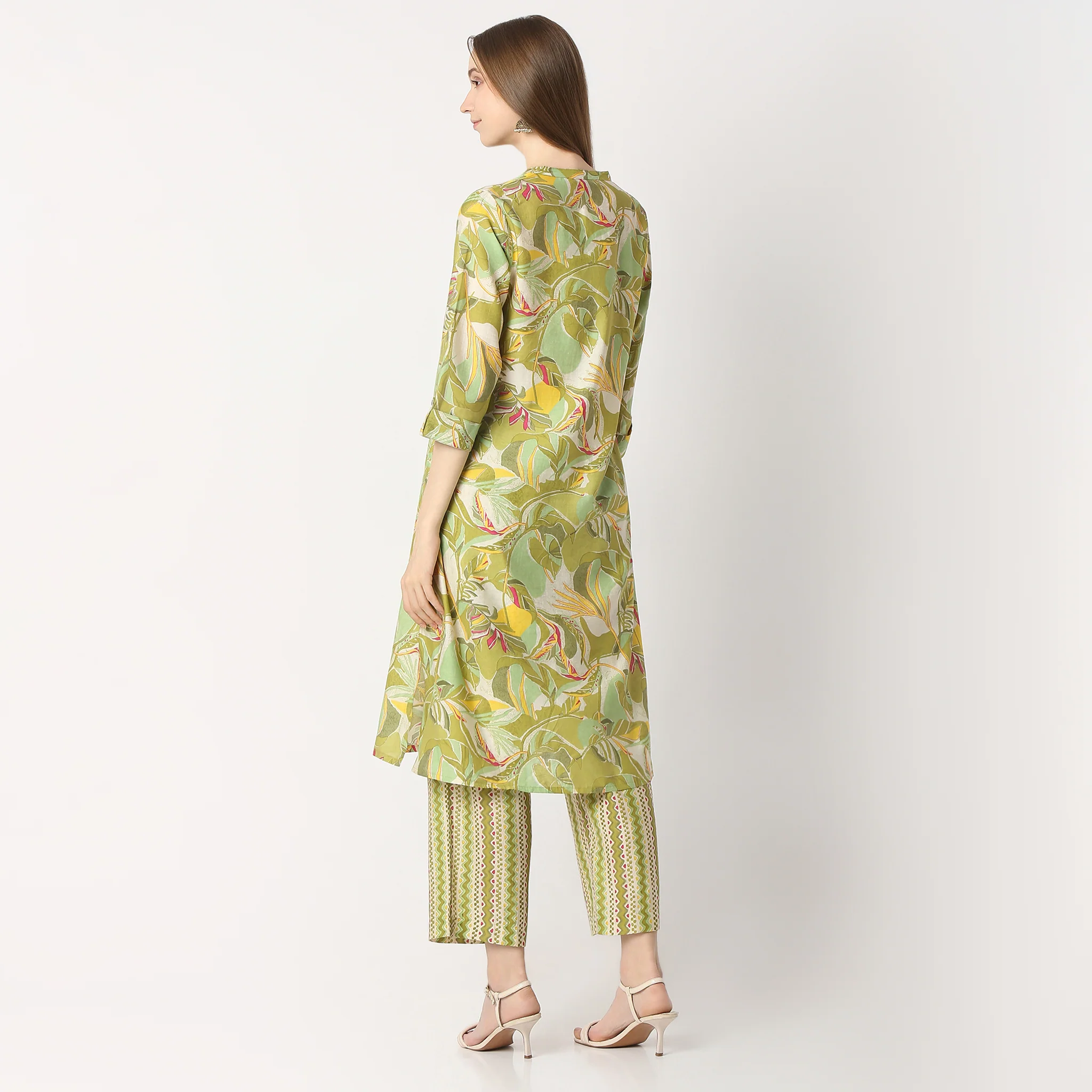 Printed Band Collar A-Line Kurta With Pant Set - Image 3