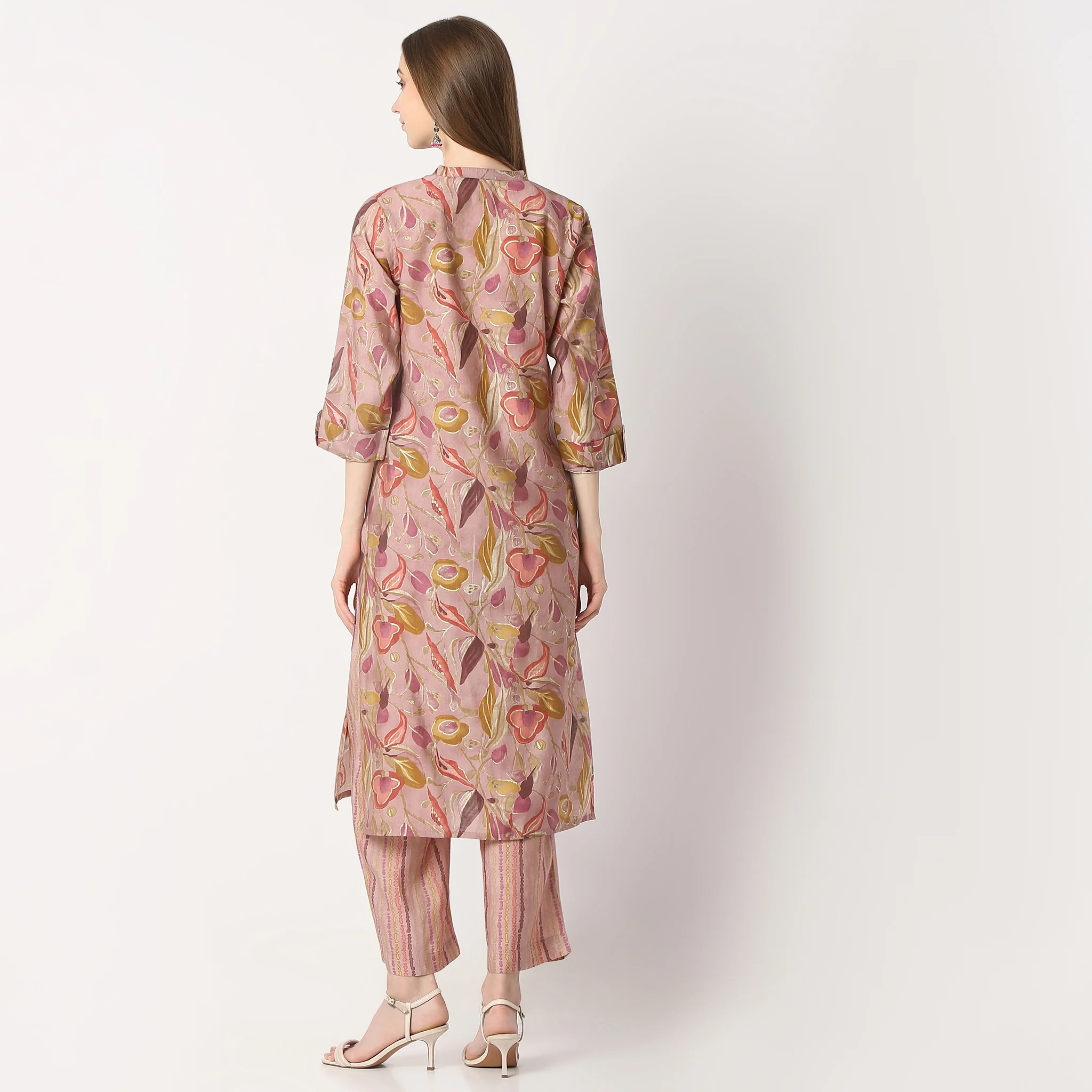 Printed Band Collar Straight Kurta With Pant Set - Image 3