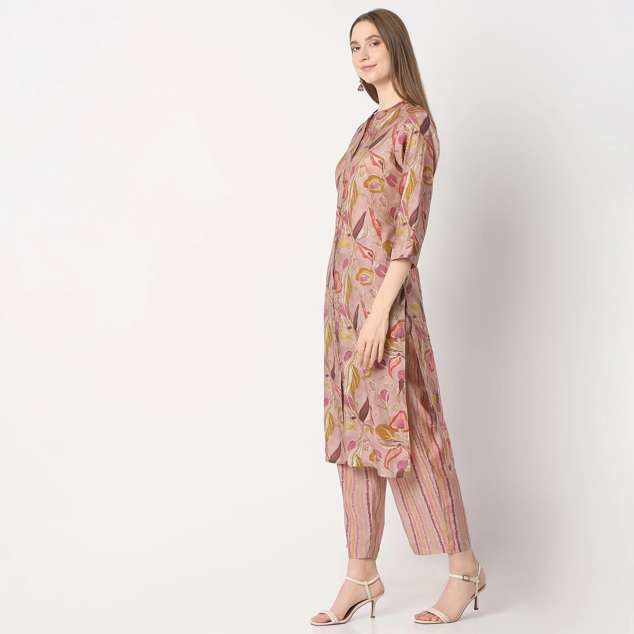 Printed Band Collar Straight Kurta With Pant Set - Image 5