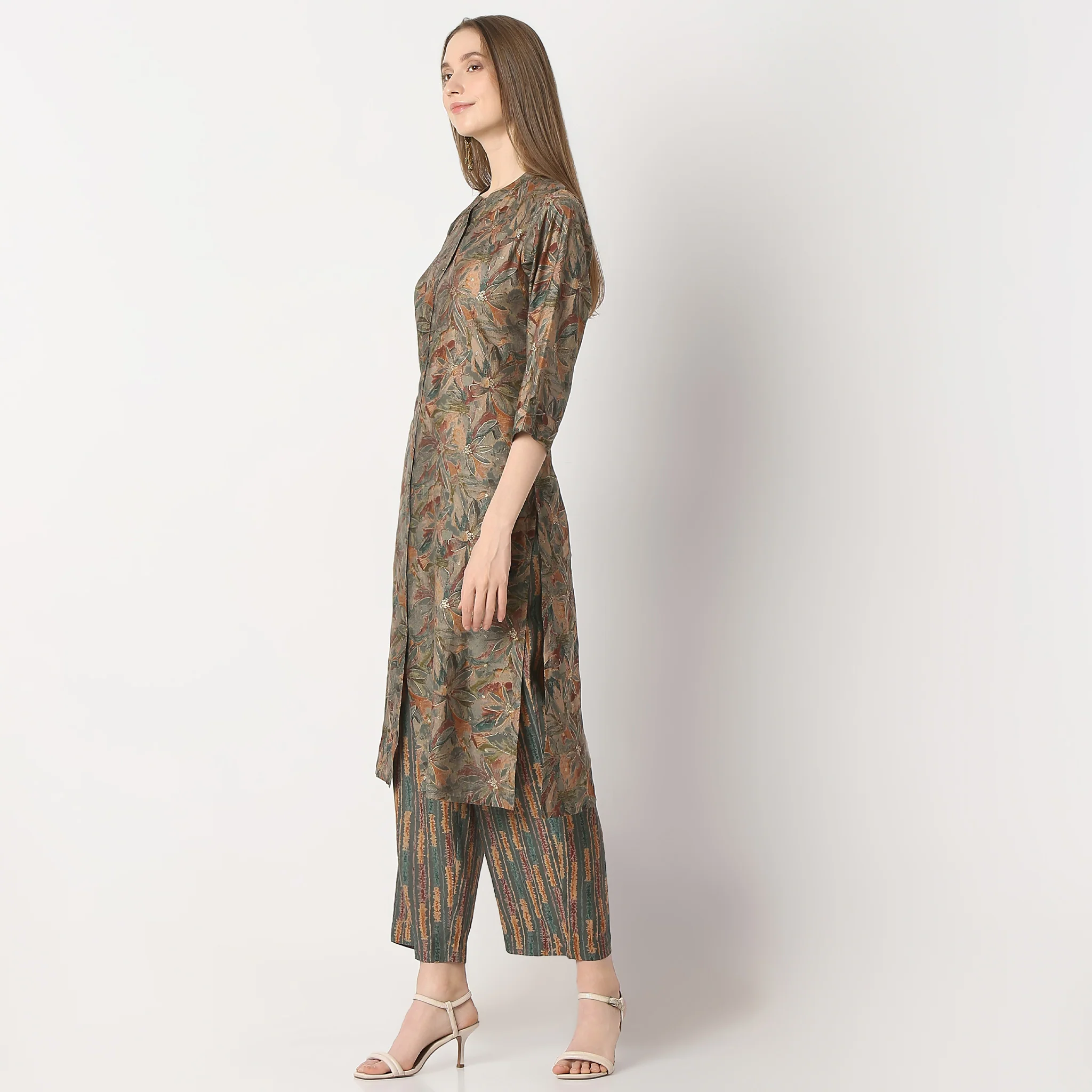 Printed Band Collar Straight Kurta With Pant Set - Image 5